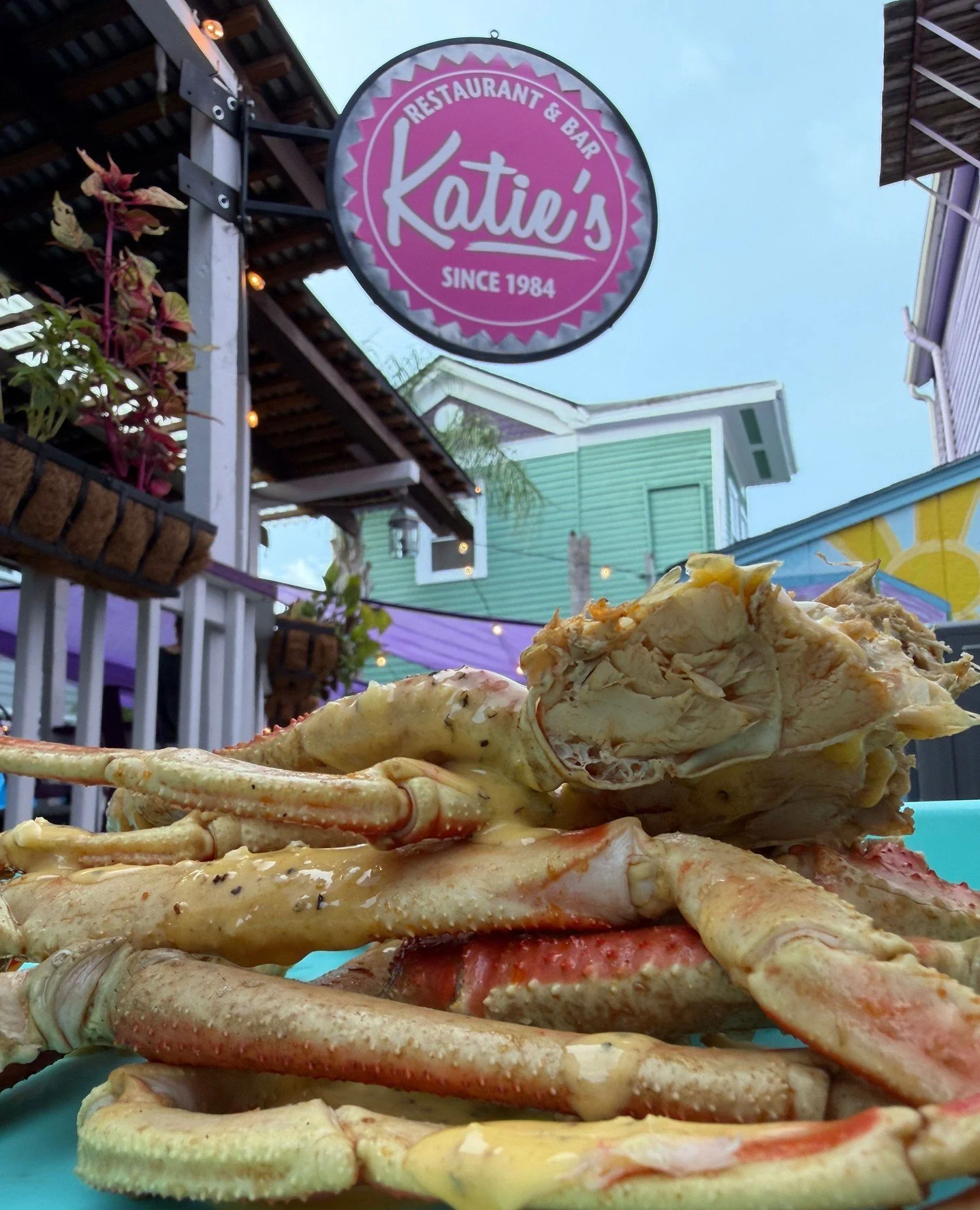 Thursday dinner plans looking a lot like crab legs on the patio!! Plus $5 off pizzas if your table wants to make a whole situation 🦀😋🍕⁠
⁠
Come get crazy! Starts at 5pm.⁠
⁠
#neworleansrestaurant #comfortfood #casualdining