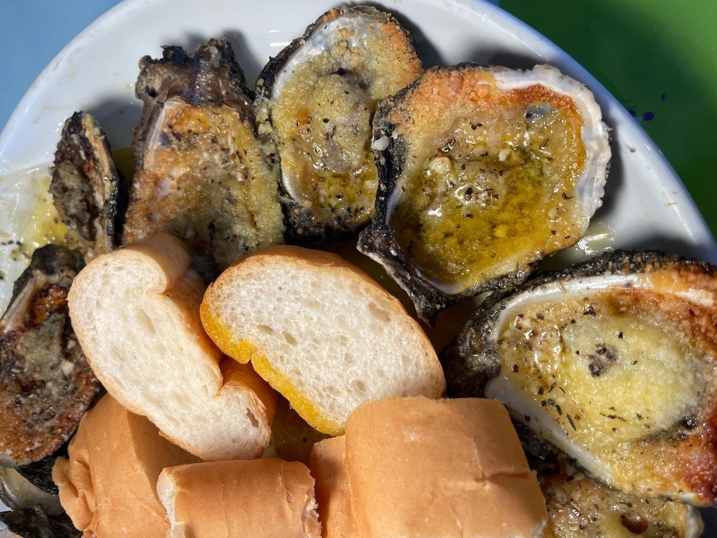 Tuesdays at Katie's are always a good idea! $18 chargrilled oysters, $7 margaritas, and a fantastic vibe that comes complimentary 😉 See you for dinner.⁠
⁠
#neworleansrestaurant #comfortfood #casualdining