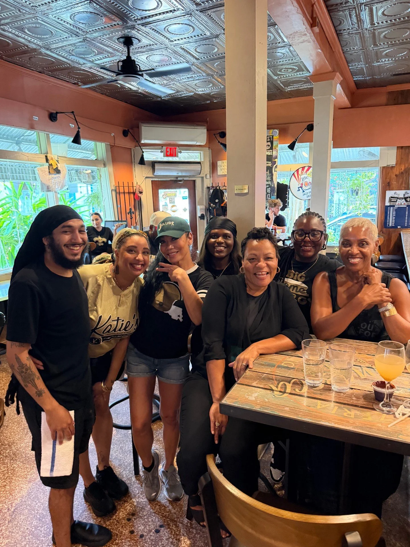Good food, good people, good visit 💜 Thanks for stopping in, @mayorcantrell! We loved having y&rsquo;all at Katie&rsquo;s ☺️ Come back soon!!⁠
⁠
#neworleansrestaurant #comfortfood #casualdining