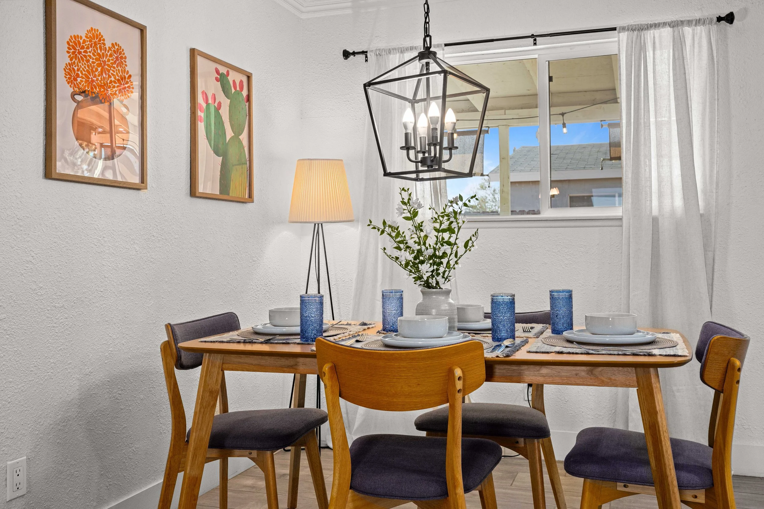 1697 Villa EC-7405350.jpg