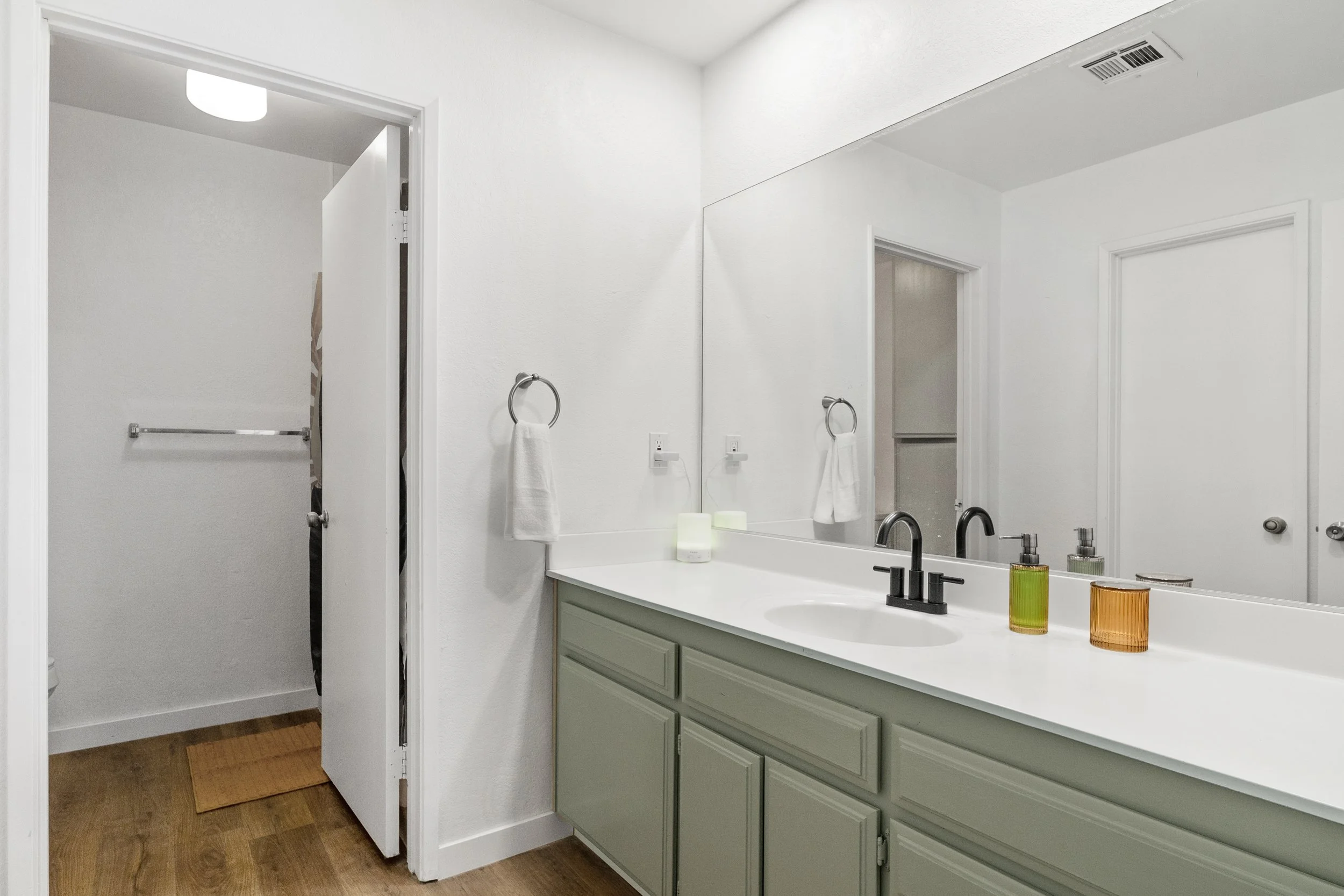 833 Wensley Large-27.jpg