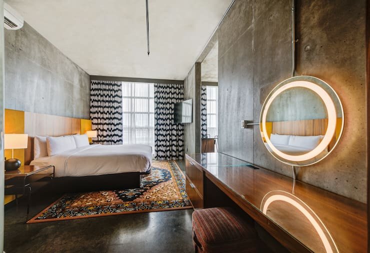 nylo-dallas-plano-hotel-tapestry-k1zru1 (1).jpg