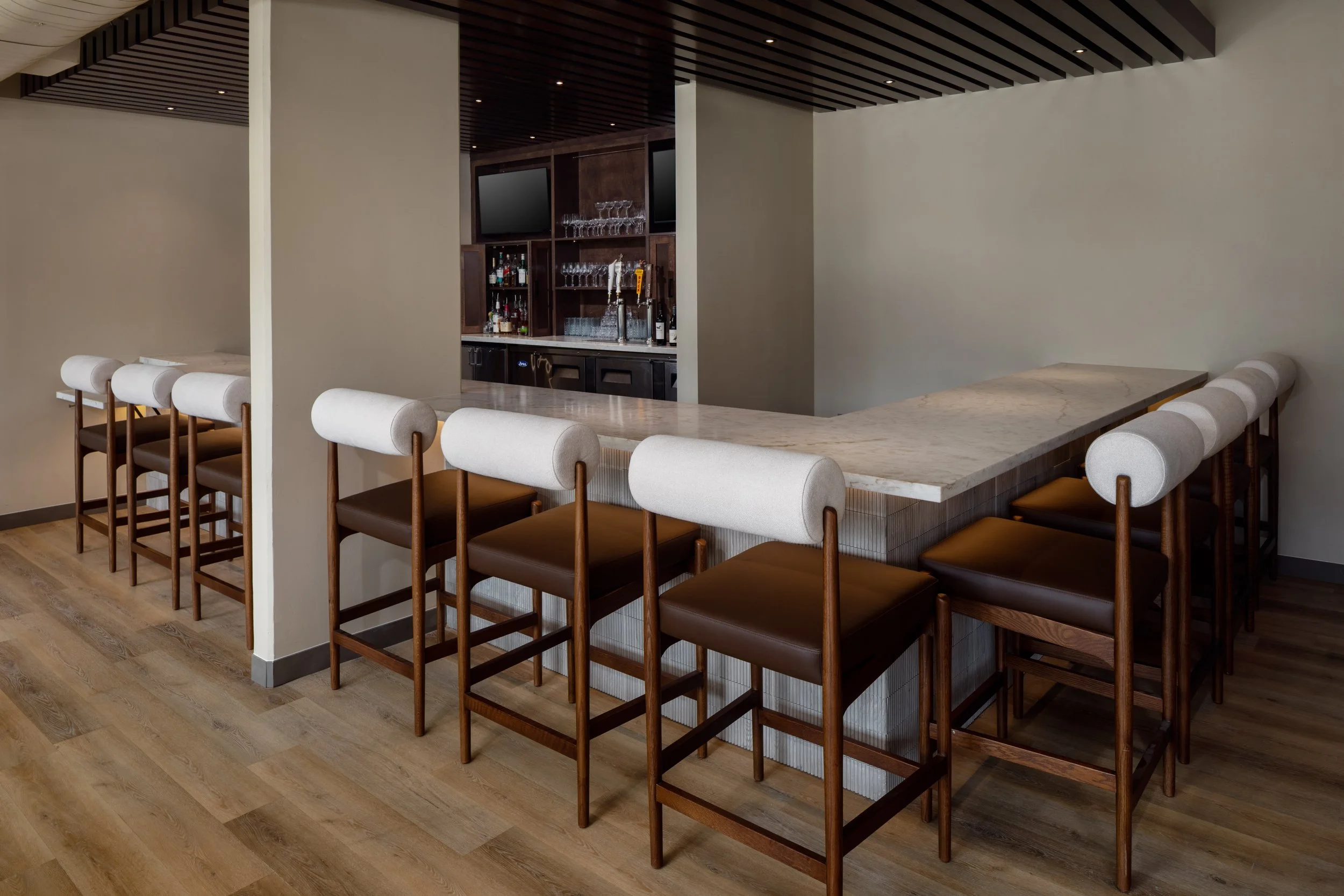 Field & Vine Bar