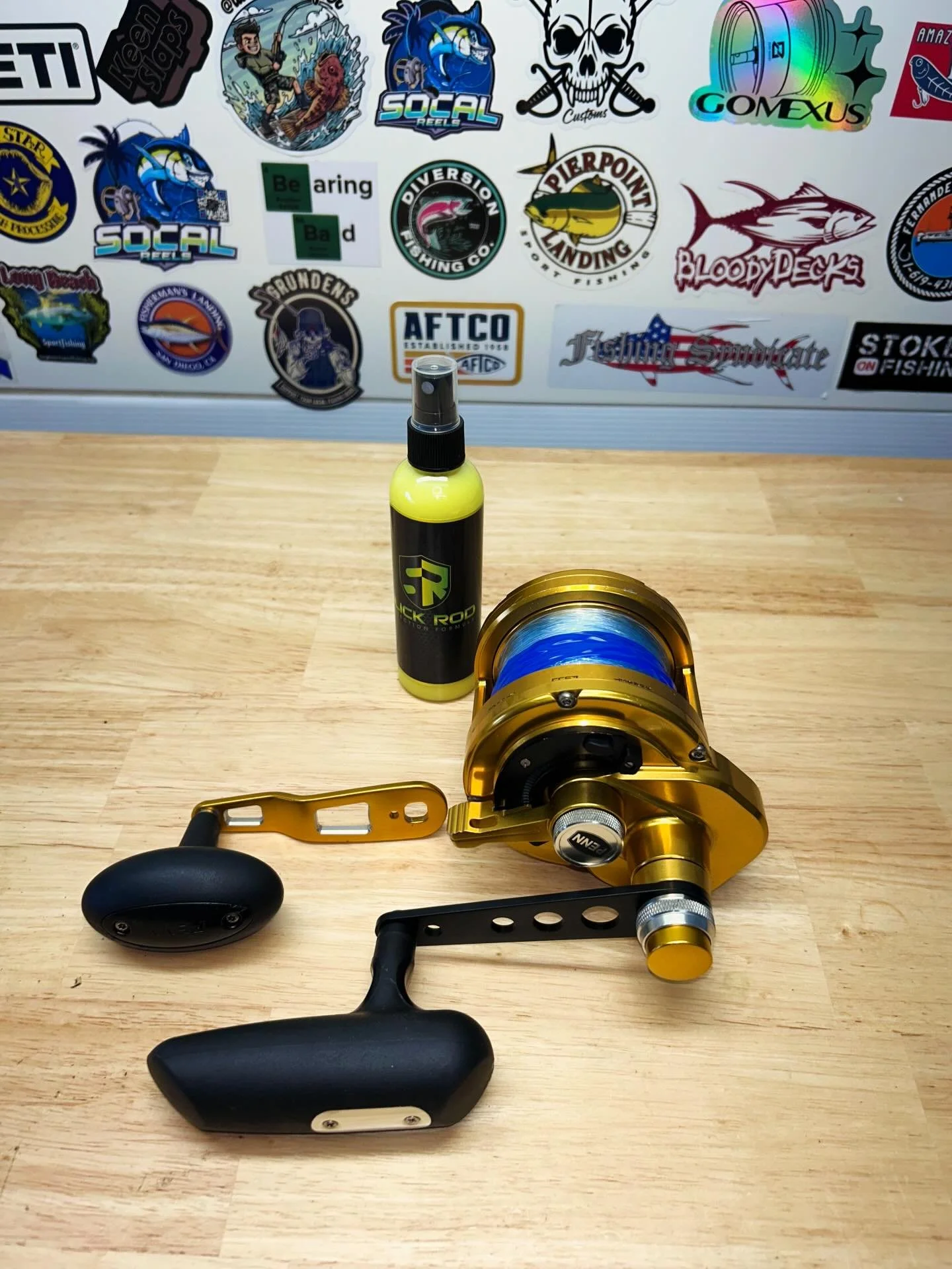 Andrew, your fishing reel is cleaned up, tuned up and ready to fish!  Thank you for your business!

✅ Ceramic wax coated @slickrodusa 

✅ Upgraded Penn Power Handle