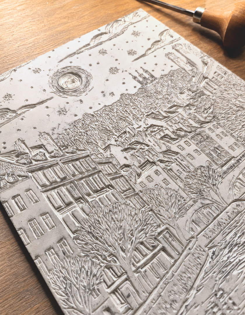 plaque_gravure_ville_de_lumieres_lyon_estampes_de_minuit.png