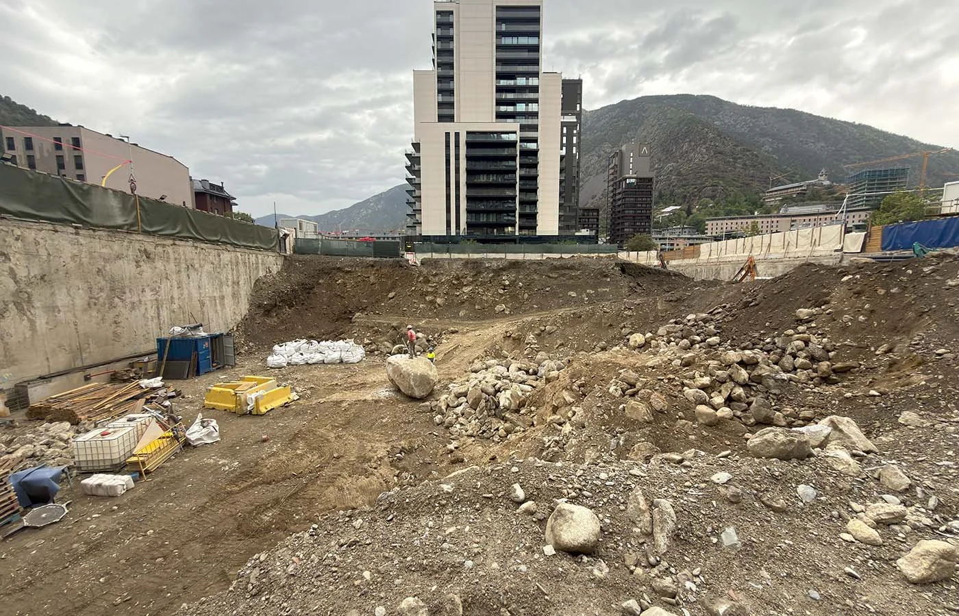 excavacio-torre-illa-vi-copsa-constructora-andorra-11.jpg
