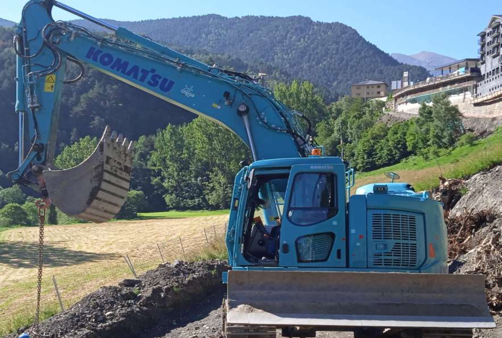 KOMATSU PC228USLC-11E0