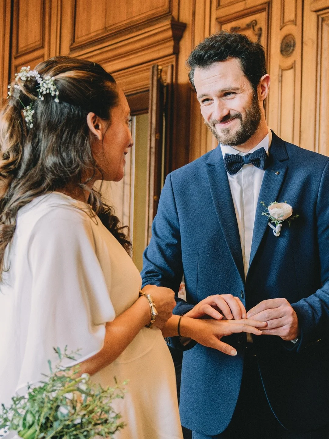 Magnifique 𝐦𝐚𝐫𝐢𝐚𝐠𝐞 𝐜𝐢𝐯𝐢𝐥 de Jonathan et Typheen 💍

De l&rsquo;amour, des sourires, et une journ&eacute;e inoubliable ☀️

📍 Rouen, Normandie
📷 @canonfrance Canon R6 Mark II + RF 24-70mm L

&mdash;&mdash;&mdash;&mdash;&mdash;&mdash;&mdas