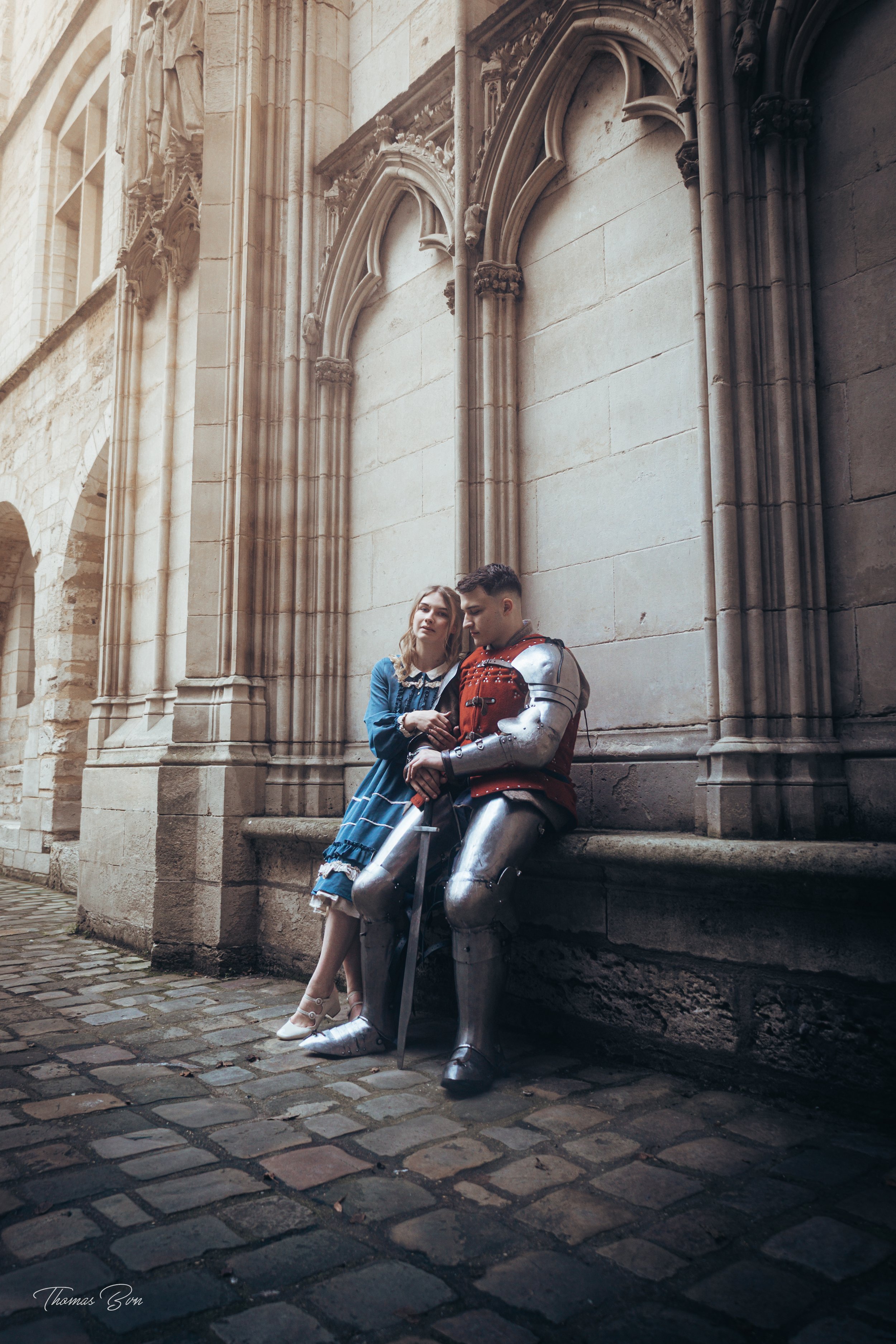 un chevalier et sa dame à la cathédrale de rouen.