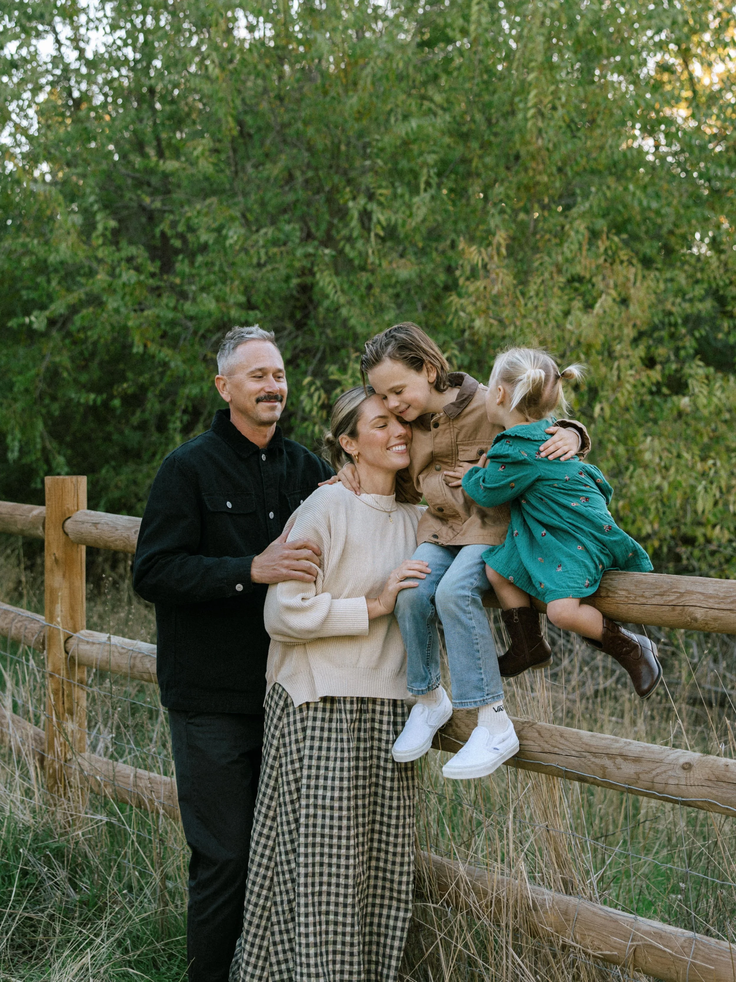 McMillanFamily2025-38.jpg