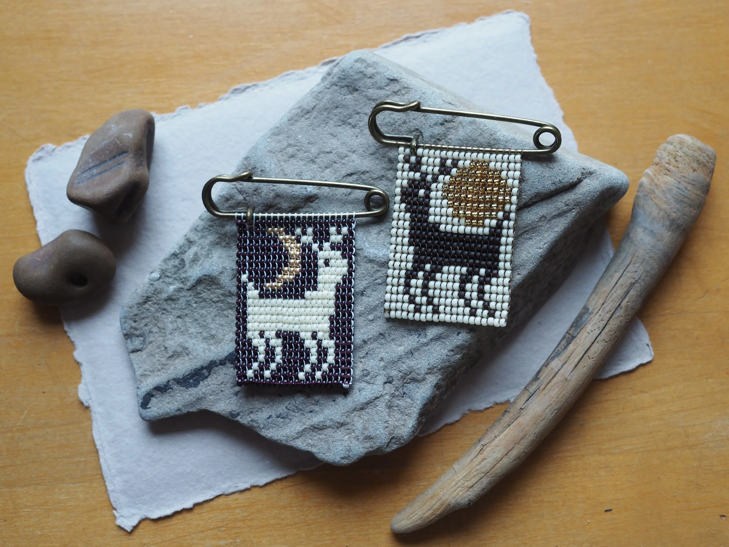Night / Day Stag: 11/0 miyuki beads, brass safety pin