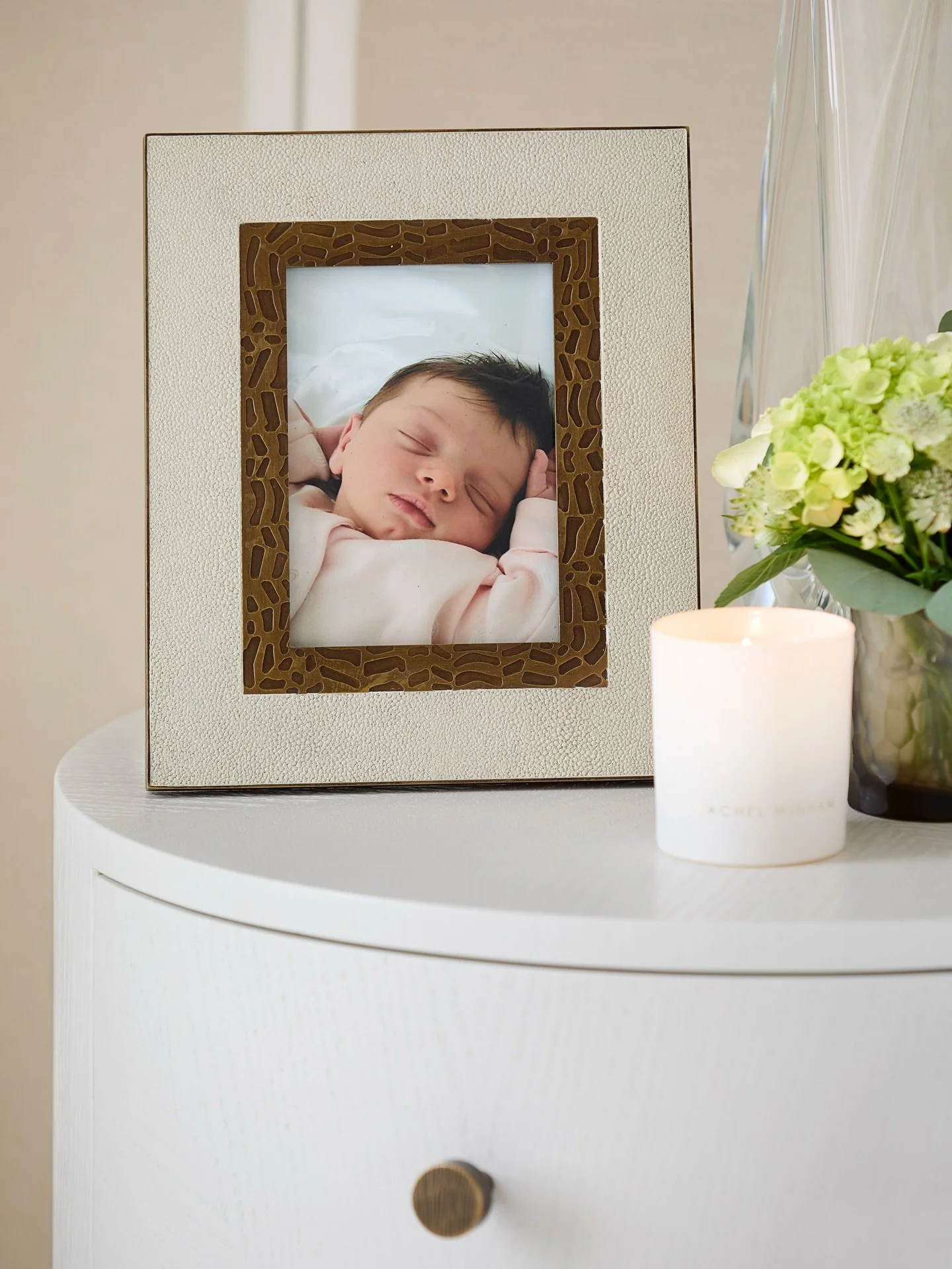 A Gift To Treasure Forever 🤍✨

Discover our collection of home accessories, from photo frames to capture life&rsquo;s milestones to trinket trays and boxes designed to hold those precious memories. 

February is the month of love, and the perfect ti