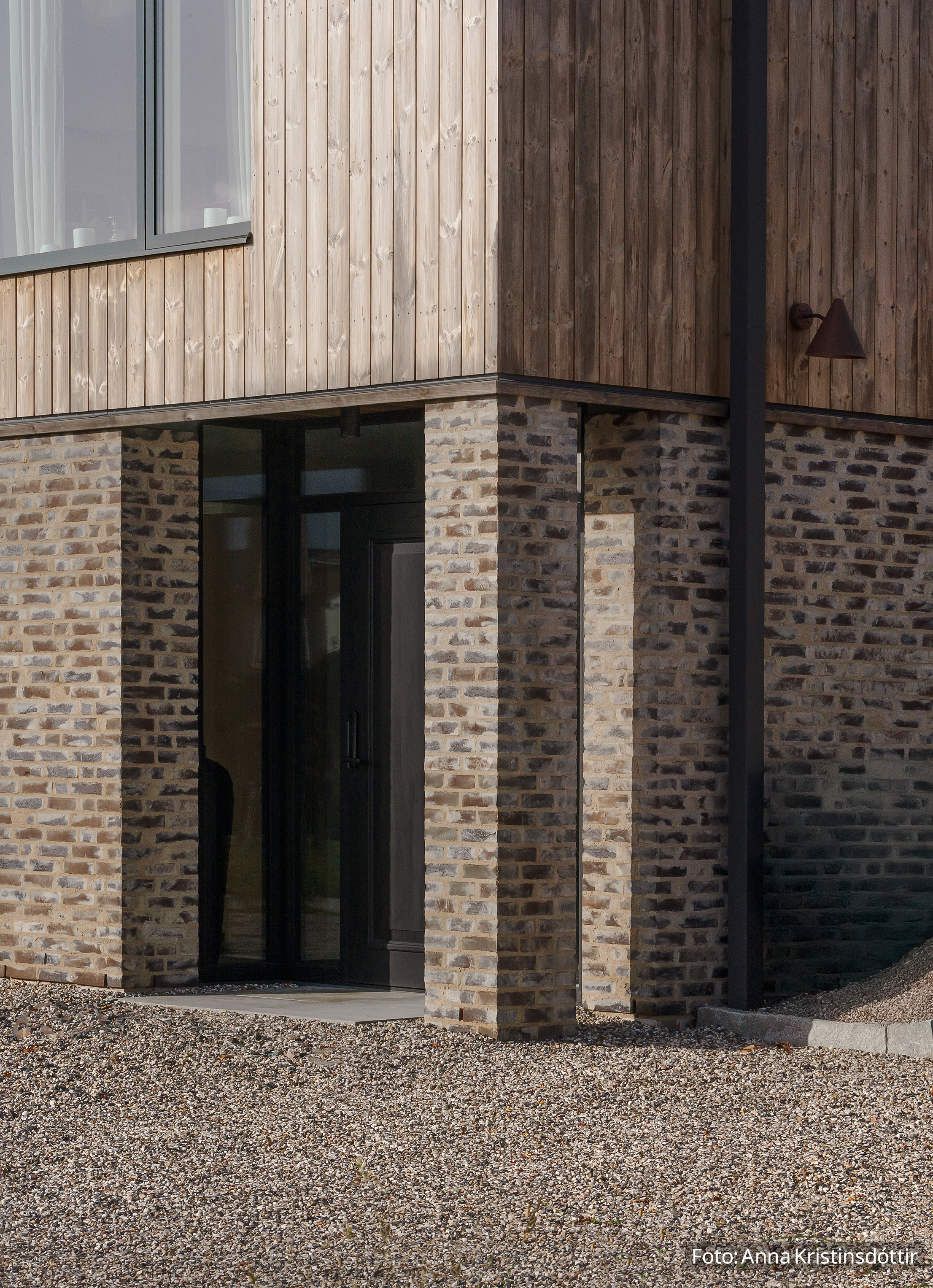 04_Malevik_Foto Anna Kristinsdottir text.png