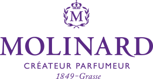Logo violet de Molinard, créateur parfumeur, avec une couronne et l'initiale M dans un cercle