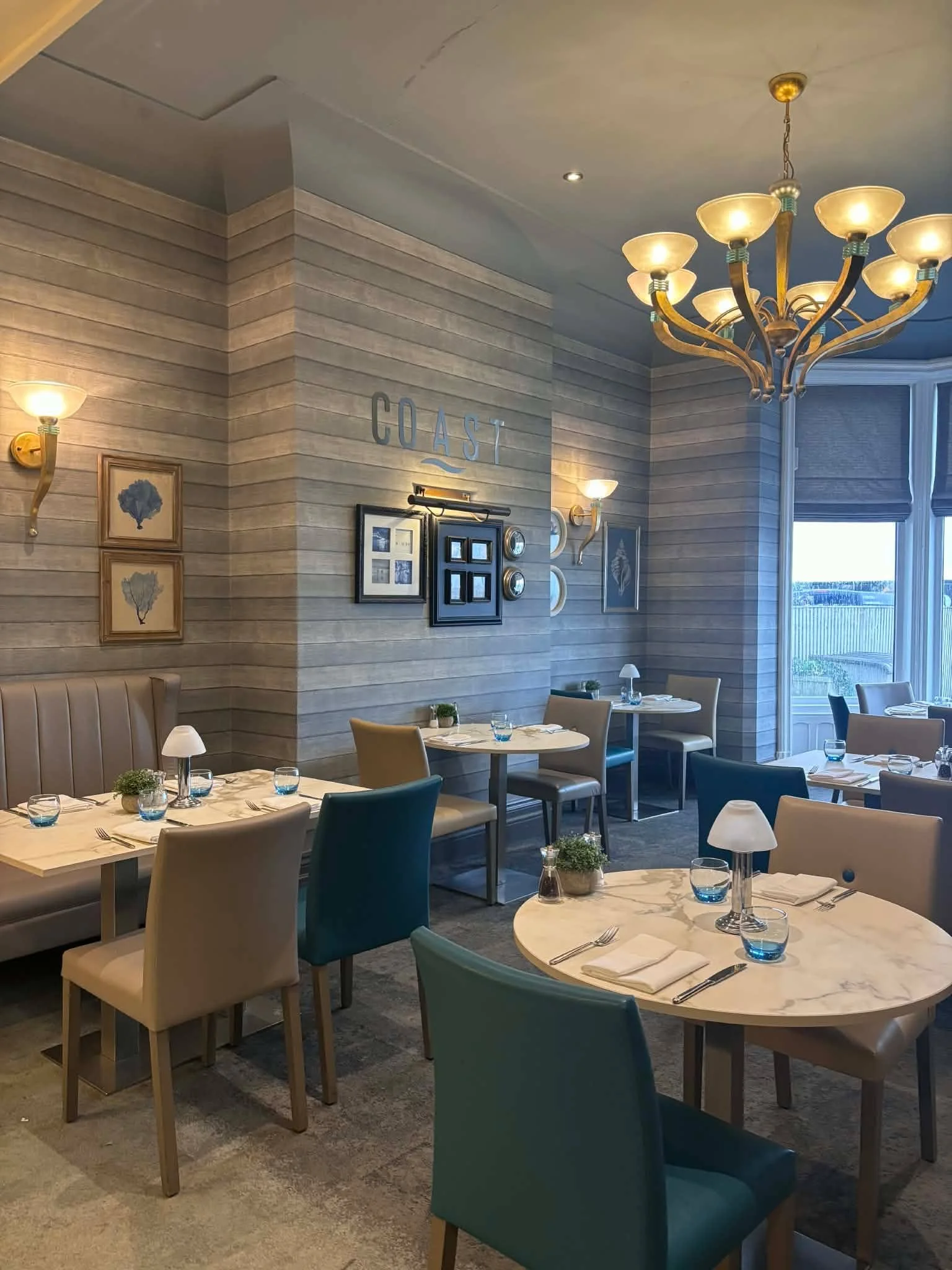 Stuck on what to have for tea? Let the chefs at Coast Brasserie take care of it 👨&zwj;🍳🍴

Open 7 days a week for both residents and non-residents.