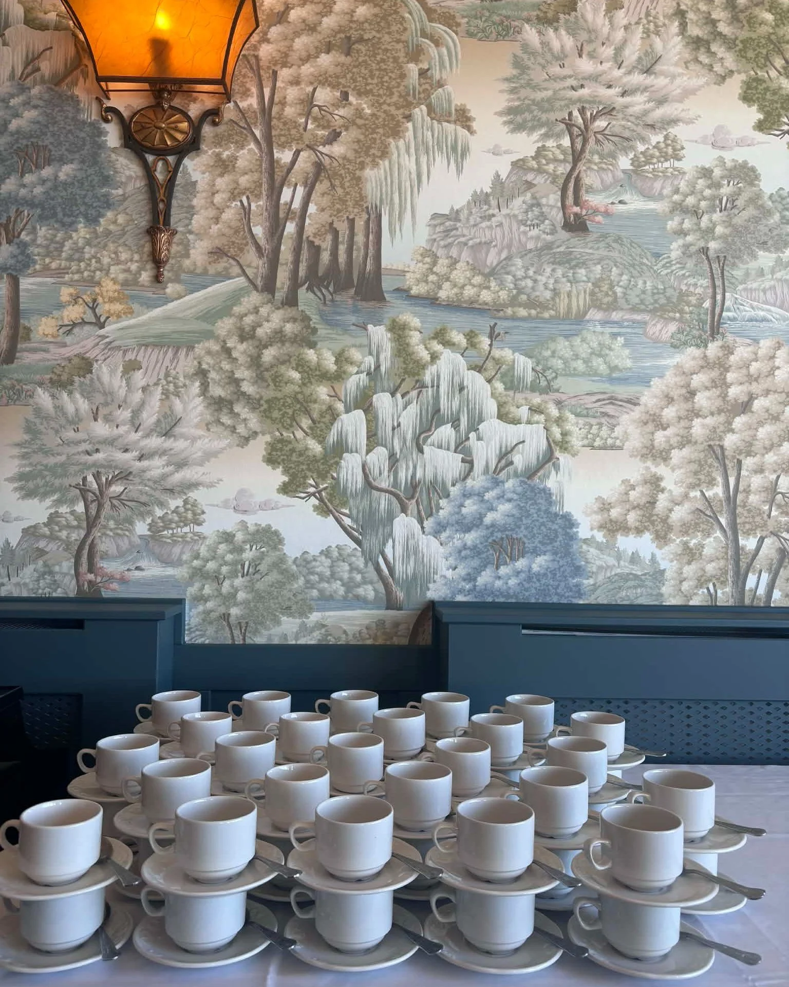 The Glendower Hotel has 3 private corporate rooms where we can cater from 2 people up to 150 delegates 📝

🌐 For more information check out www.glendowerhotel.co.uk/events
