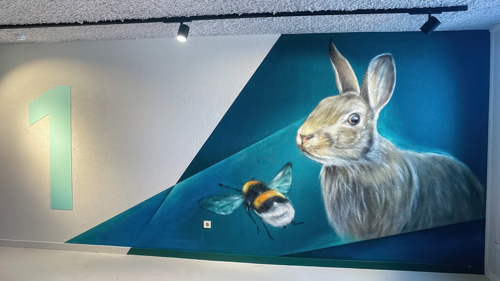 Muurschildering trappenhuis - dieren