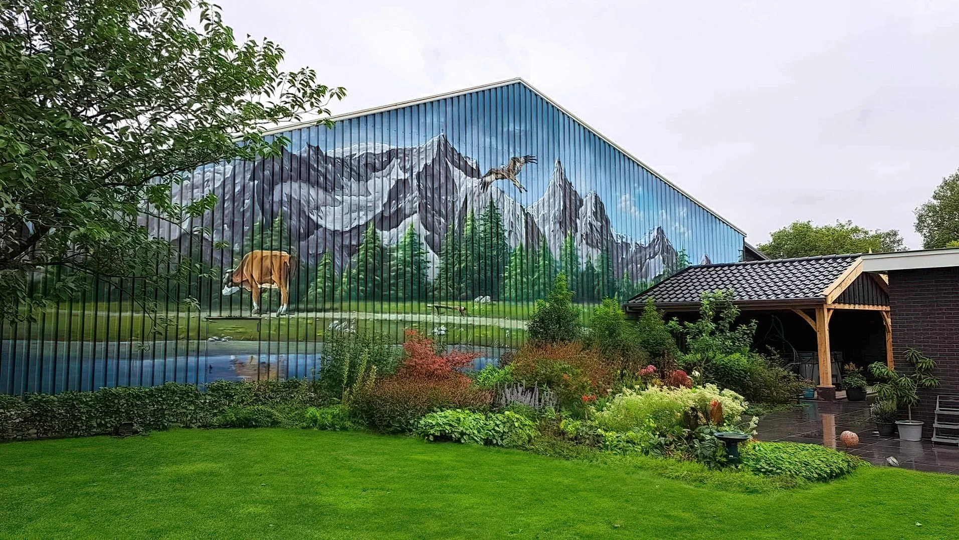 Muurschildering gevel - bedrijventerrein