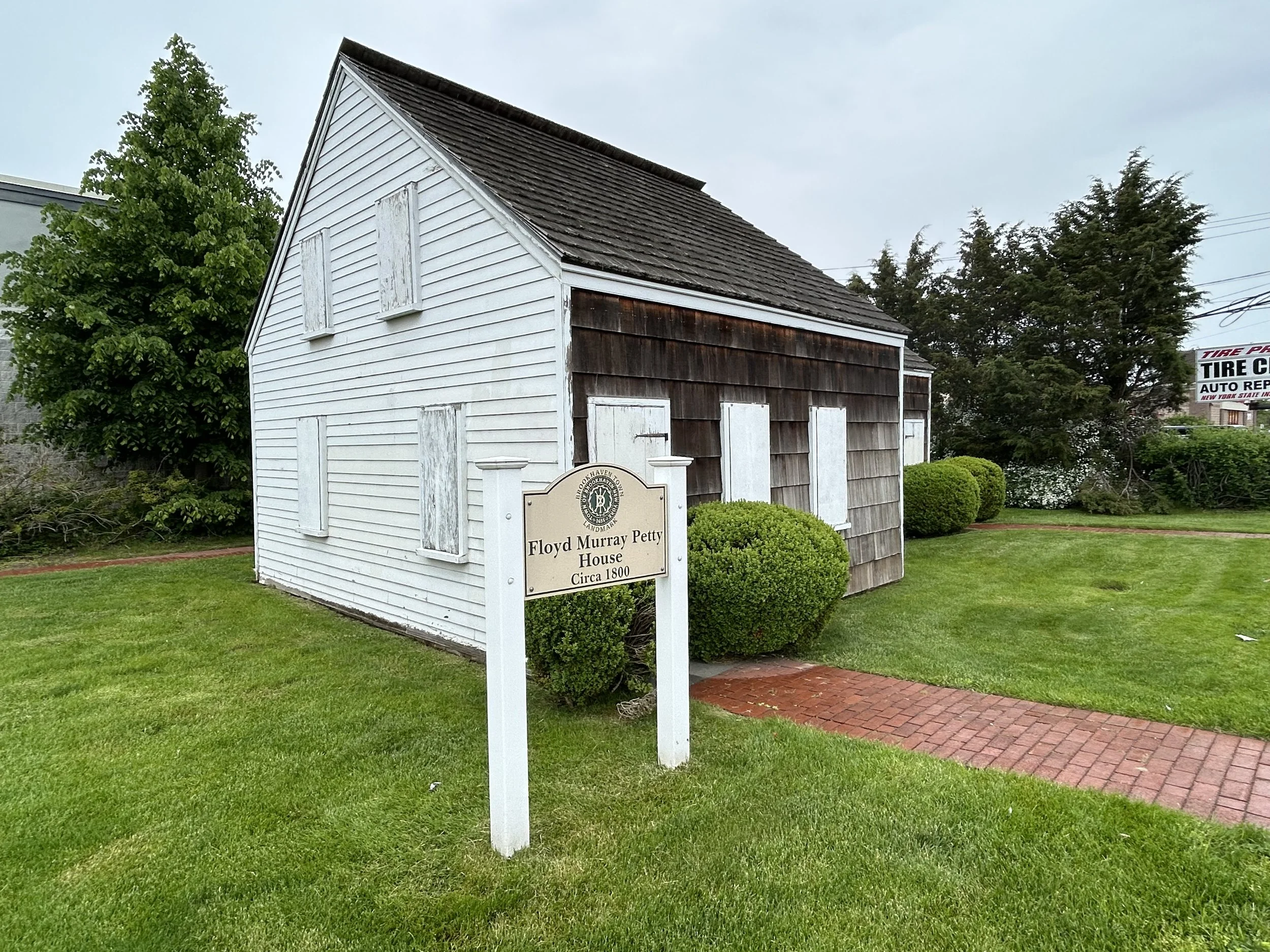 Floyd Murray Petty House