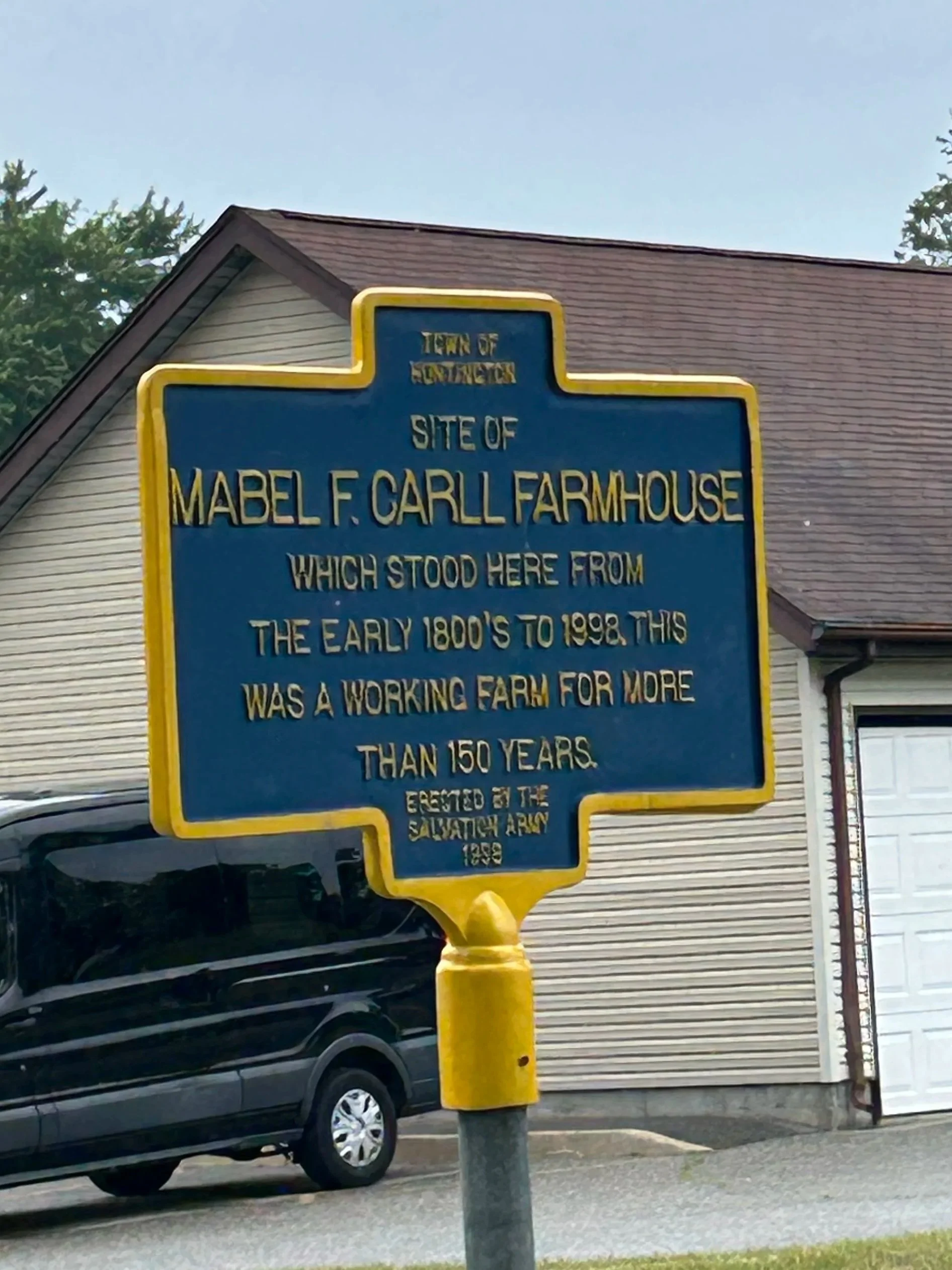 Mabel F. Carll Farmhouse (1 of 2)