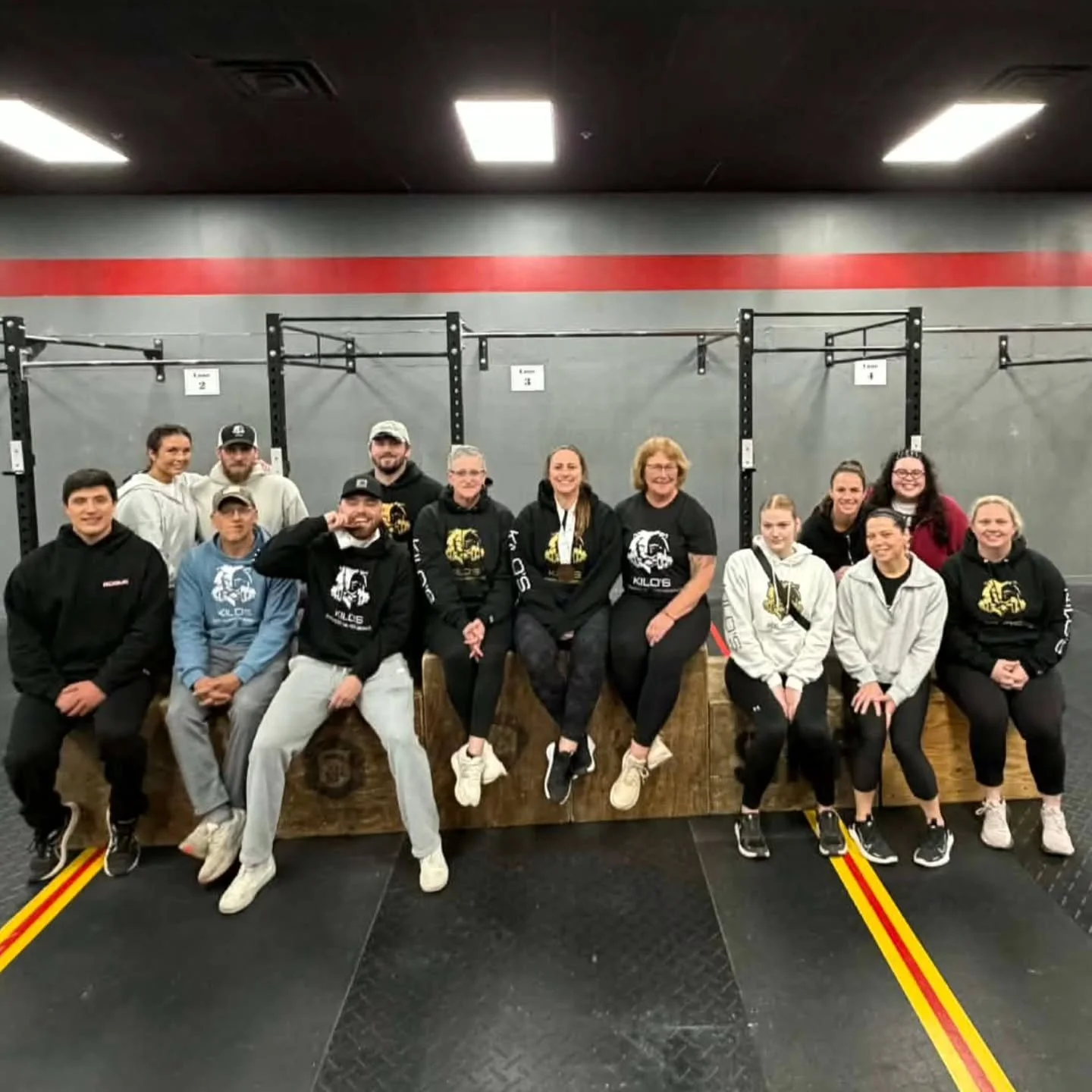 Lots of fitness this weekend. We had a bunch of athletes getting uncomfortable and trying something new. When we talk about gym community this is it!