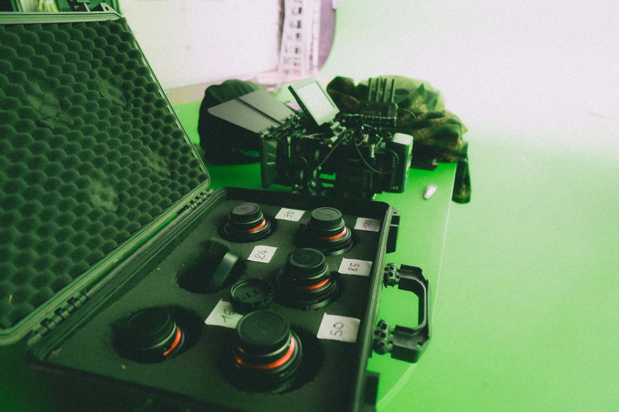 Matériel cinéma et optiques utilisées lors d’un tournage publicitaire à Lyon.