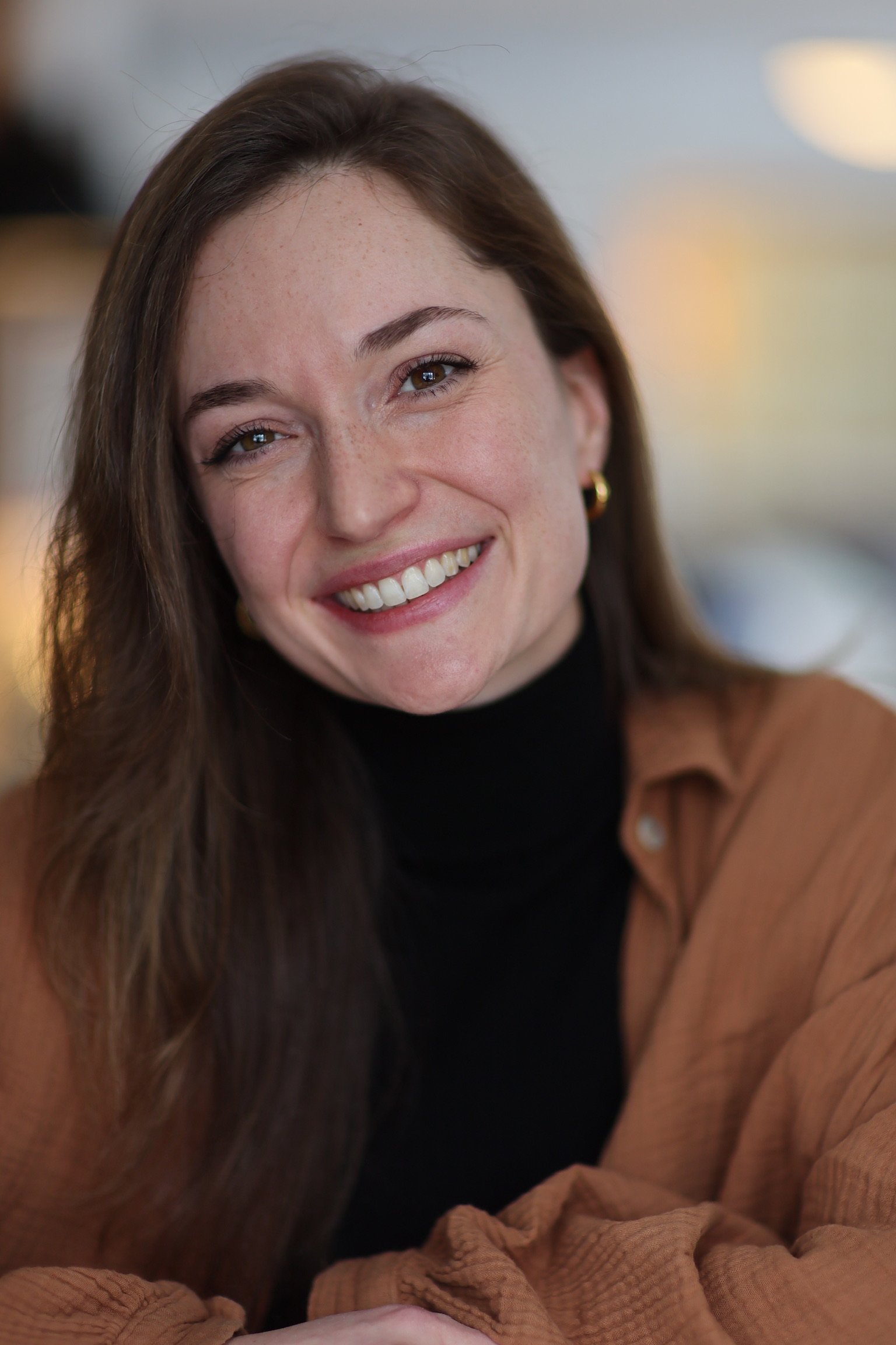 Porträt der Psychologischen Psychotherapeutin Denise Hecker.