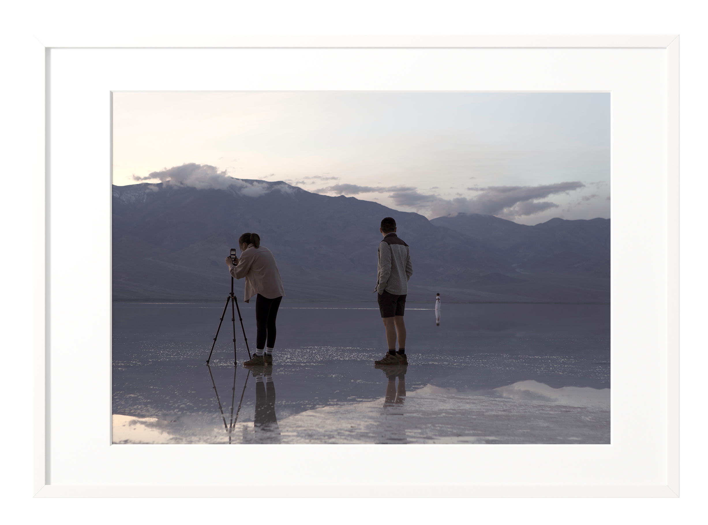 Distraction-White Frame.png