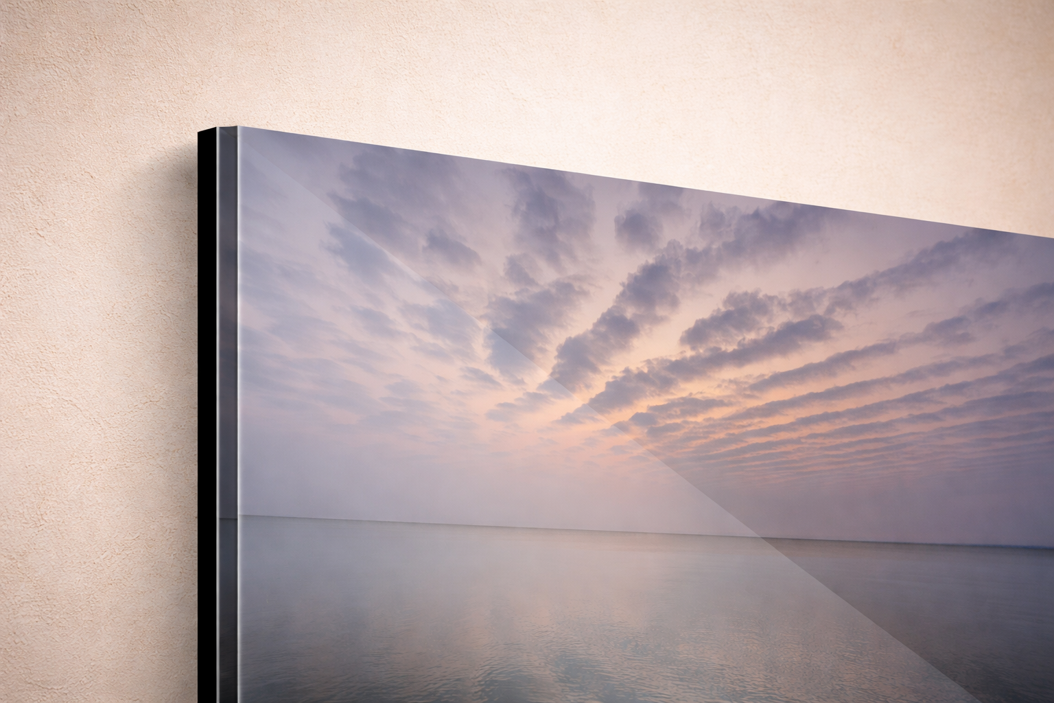 acrylic-top-corner-soft-horizon-minimalist-ocean.png