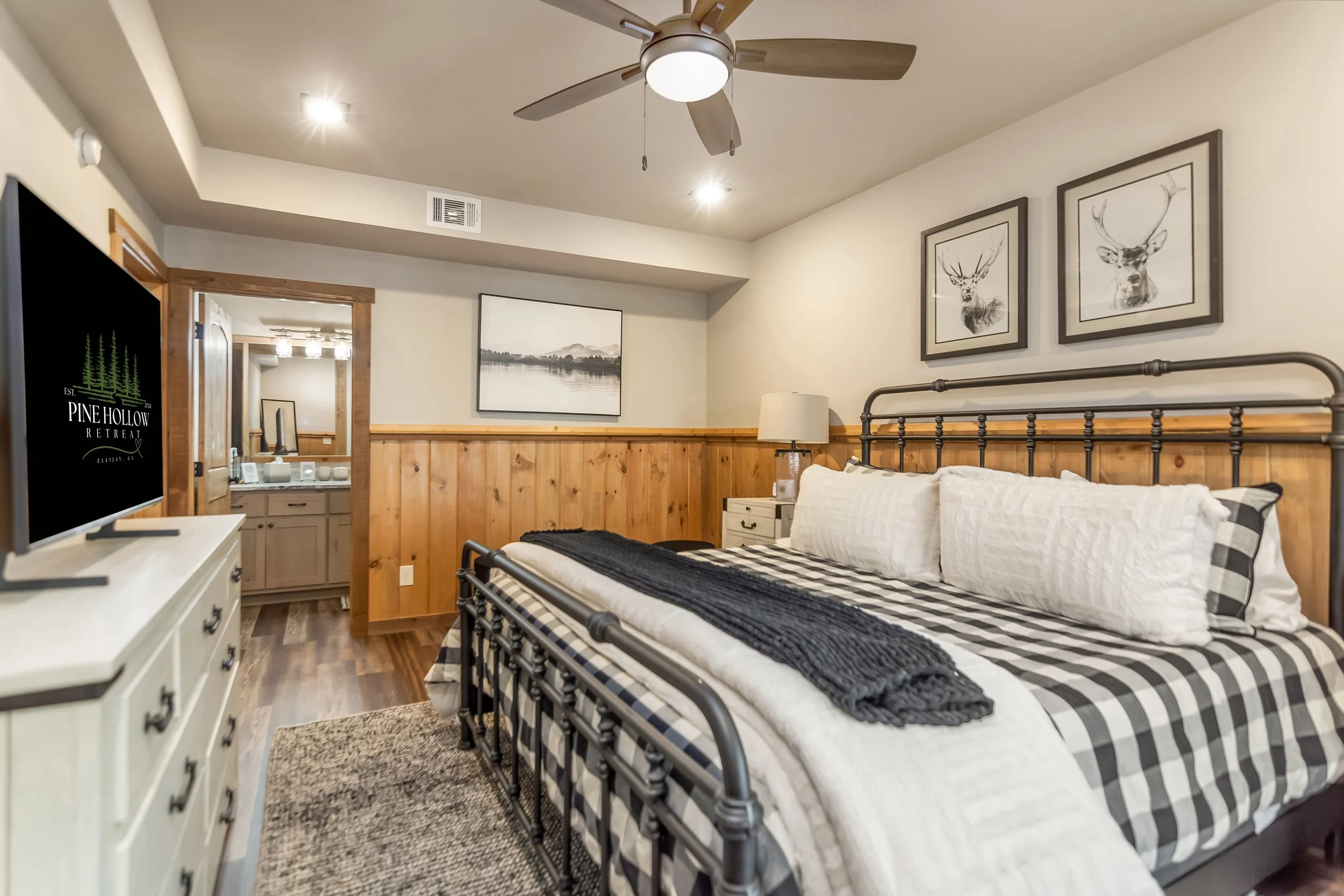 Guest Master Bedroom - Basement 3.jpg