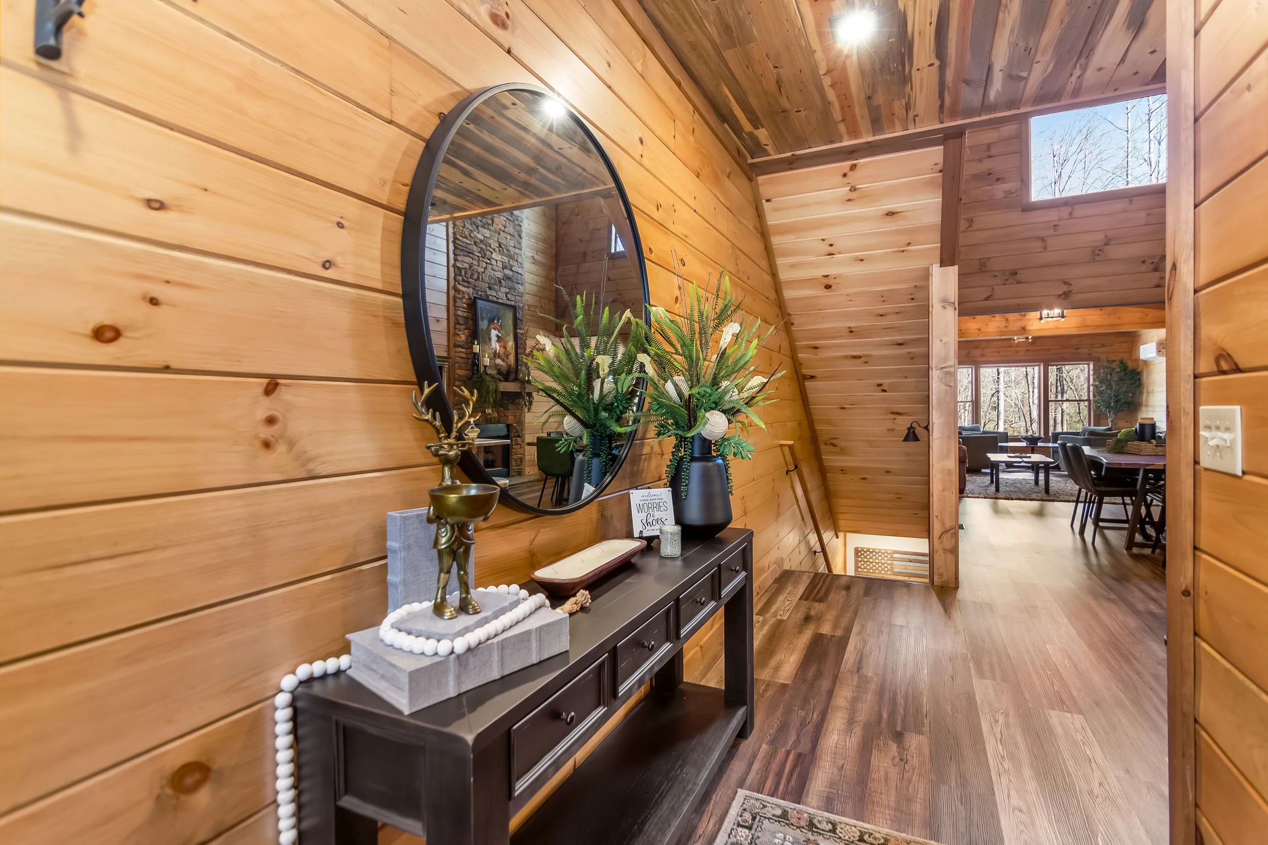 Interior - Entry.jpg