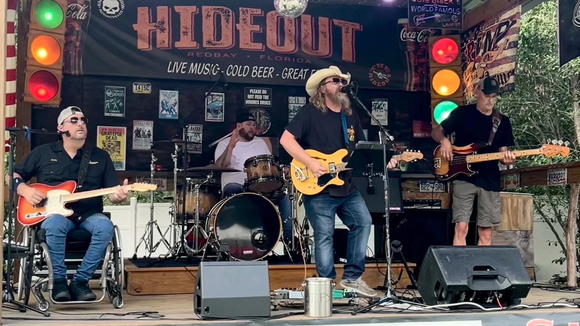 Darrell Qualls &amp; The Brown Byrd Band 