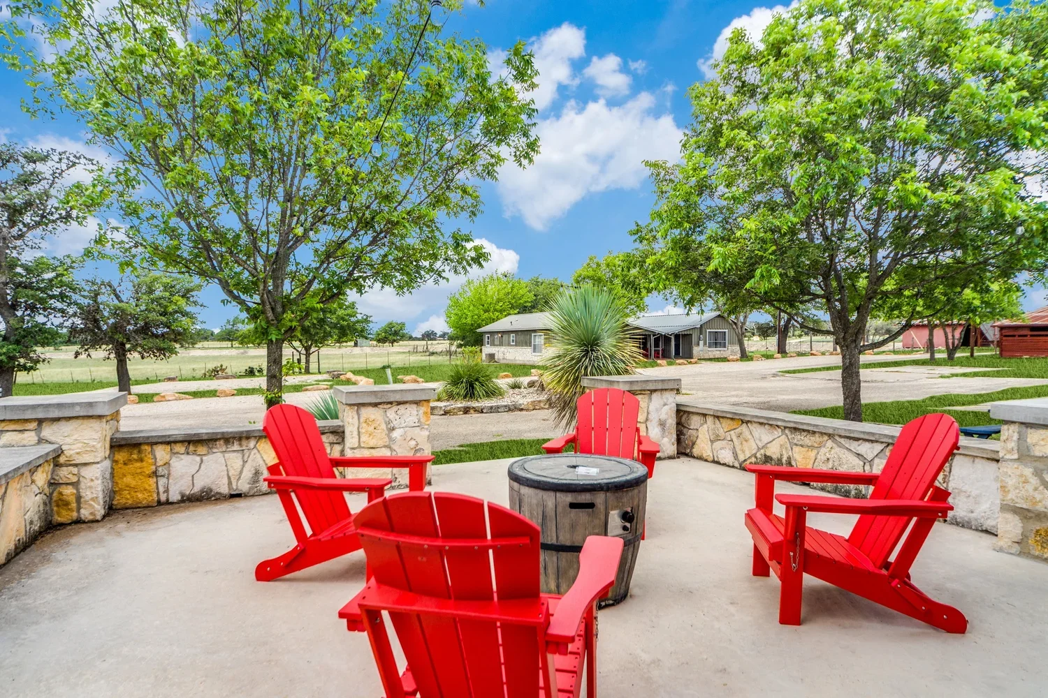 Red Barn Oak Retreat