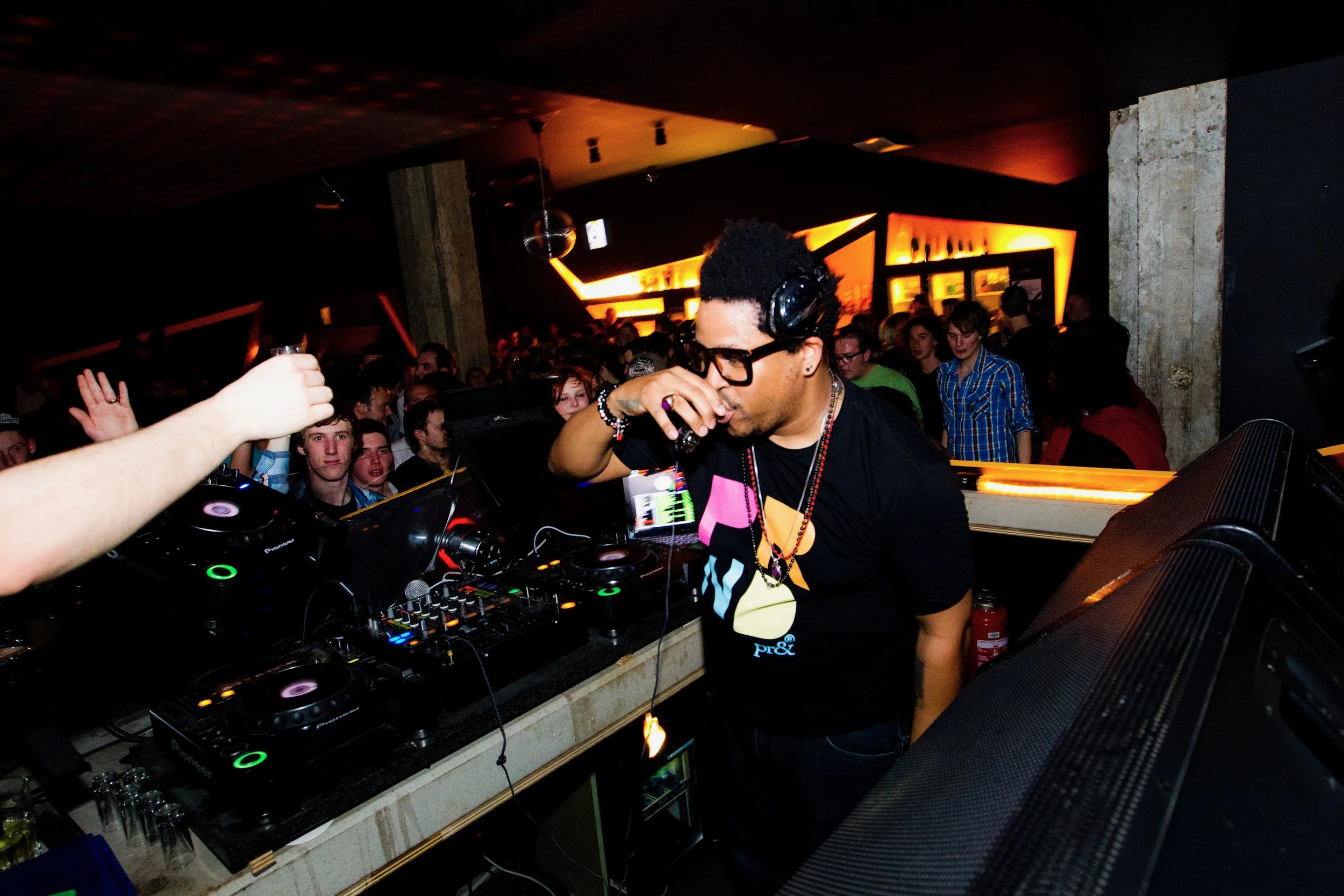 01-04-2011 Felix Da Housecat @ krush38.jpeg