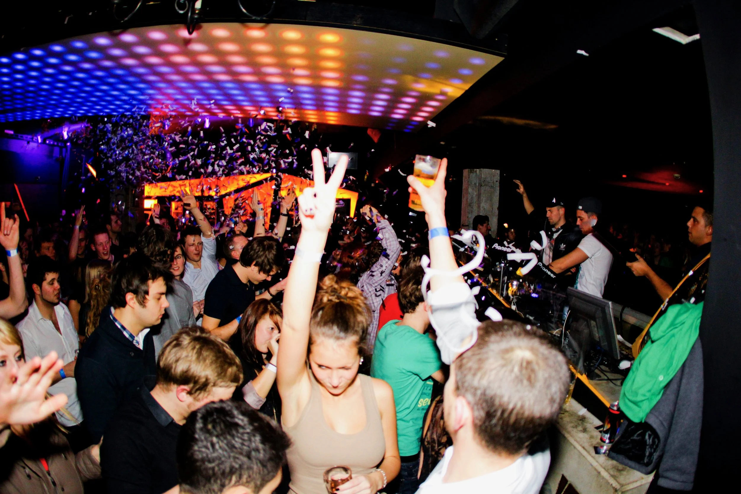 2012-02-18 dimitri vegas & like mike105.jpeg