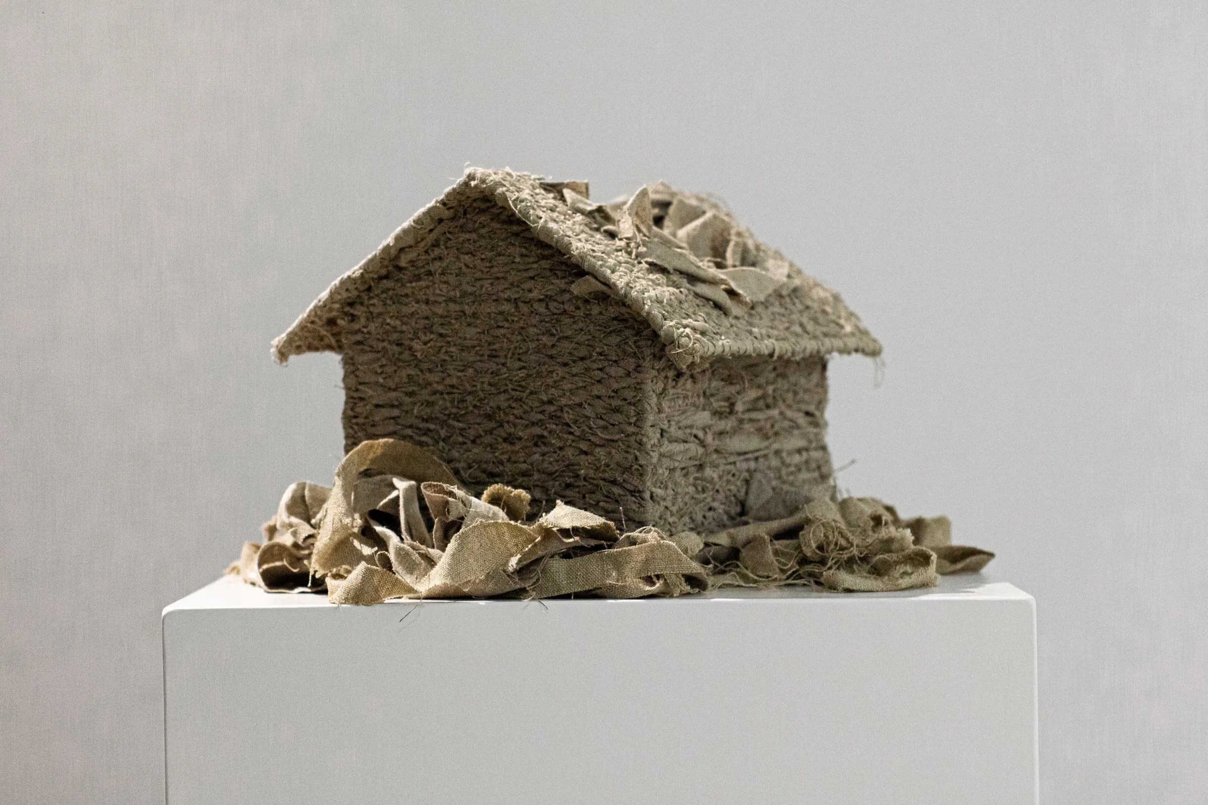 Camila Salame, "Maison Endormie", 2013