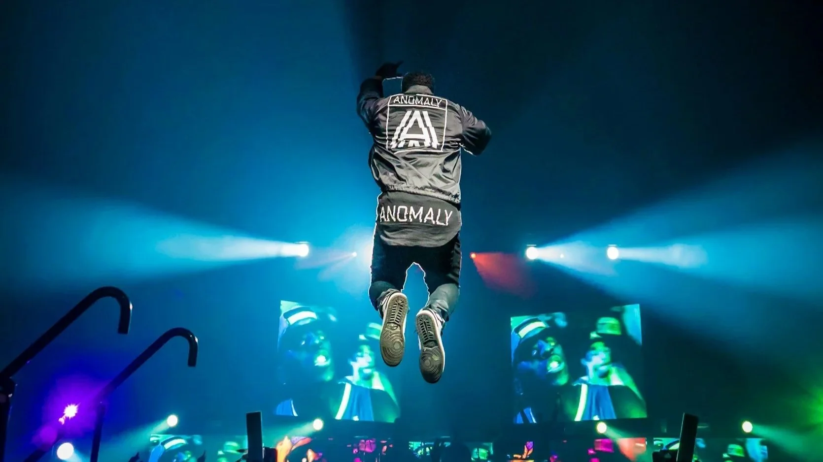 The Best Clean Hype Playlist for High School Sports