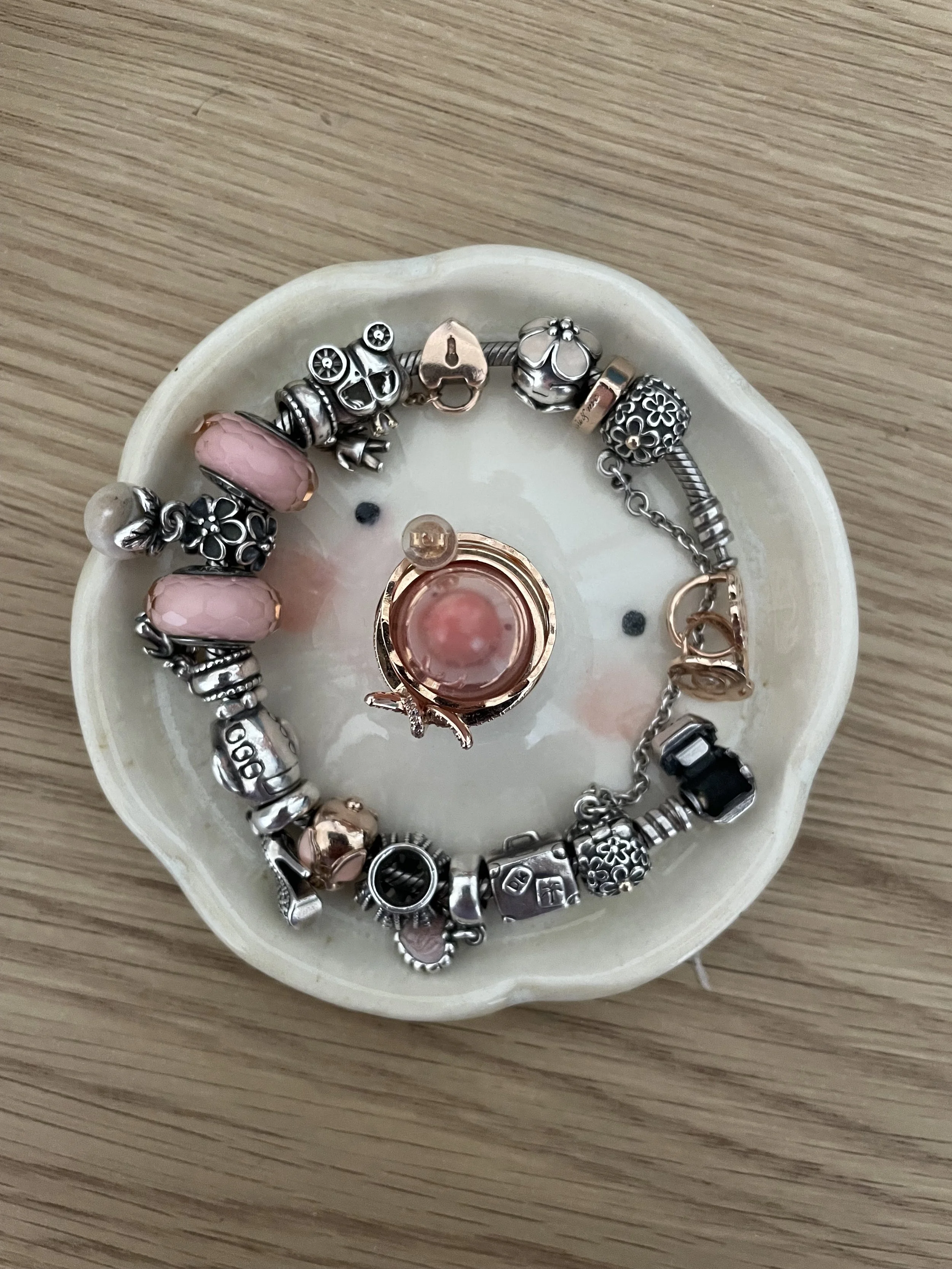 Face Ring Dish