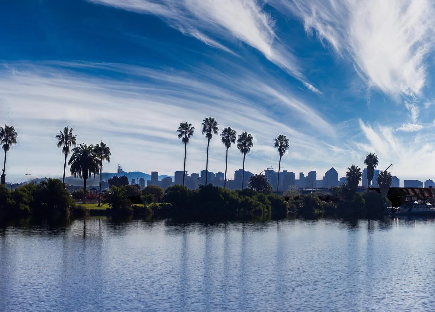 Clear skies, calm waters, and the San Diego skyline doing what it does best.
Views from Liberty Station in Point Loma&mdash;simple, coastal, and effortlessly cool.
#SanDiego #SanDiegoSkyline #LibertyStation #PointLoma #SDViews #SoCalVibes #WestCoastV
