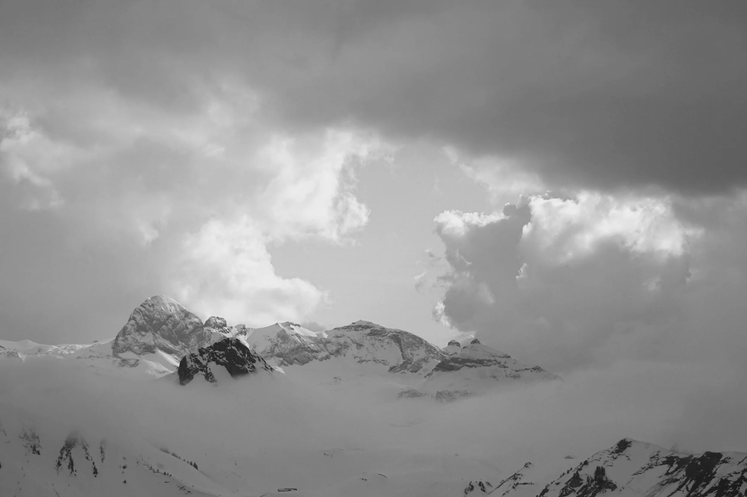 MOUNTAIN SOULS, WHERE CLOUDS DWELL
