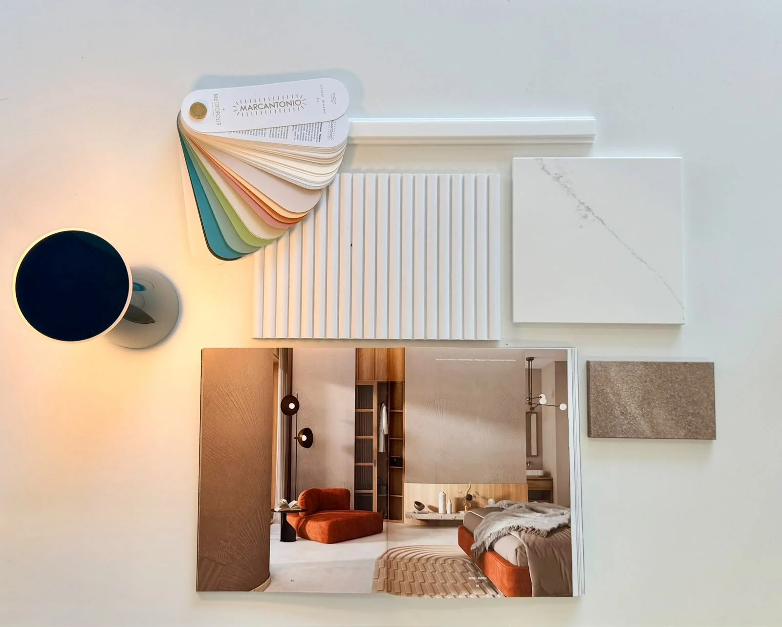 Moadboard Progetto Interni, con materiali e palette colori