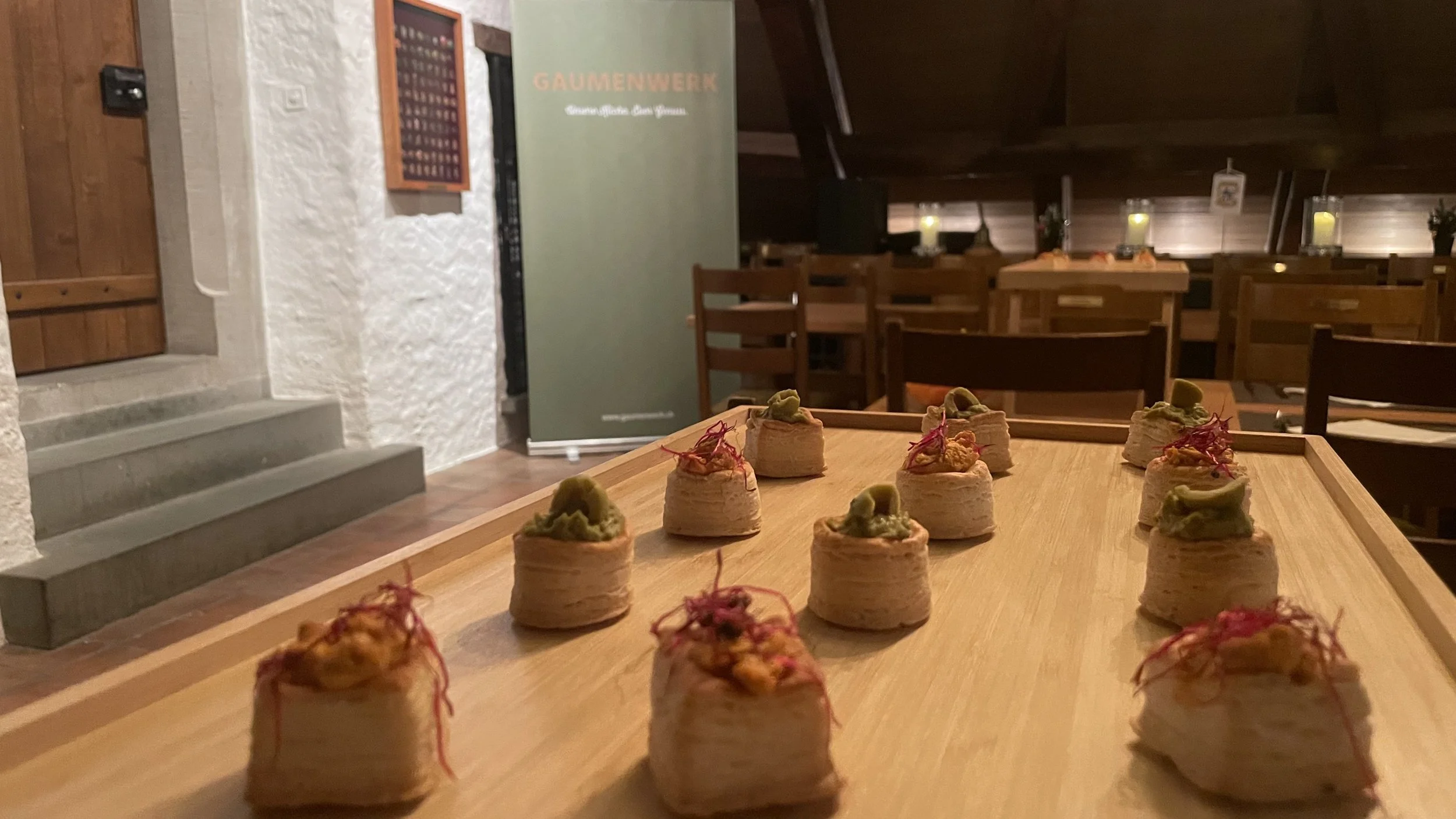 Gefüllte Mini-Blätterteig-Pasteten