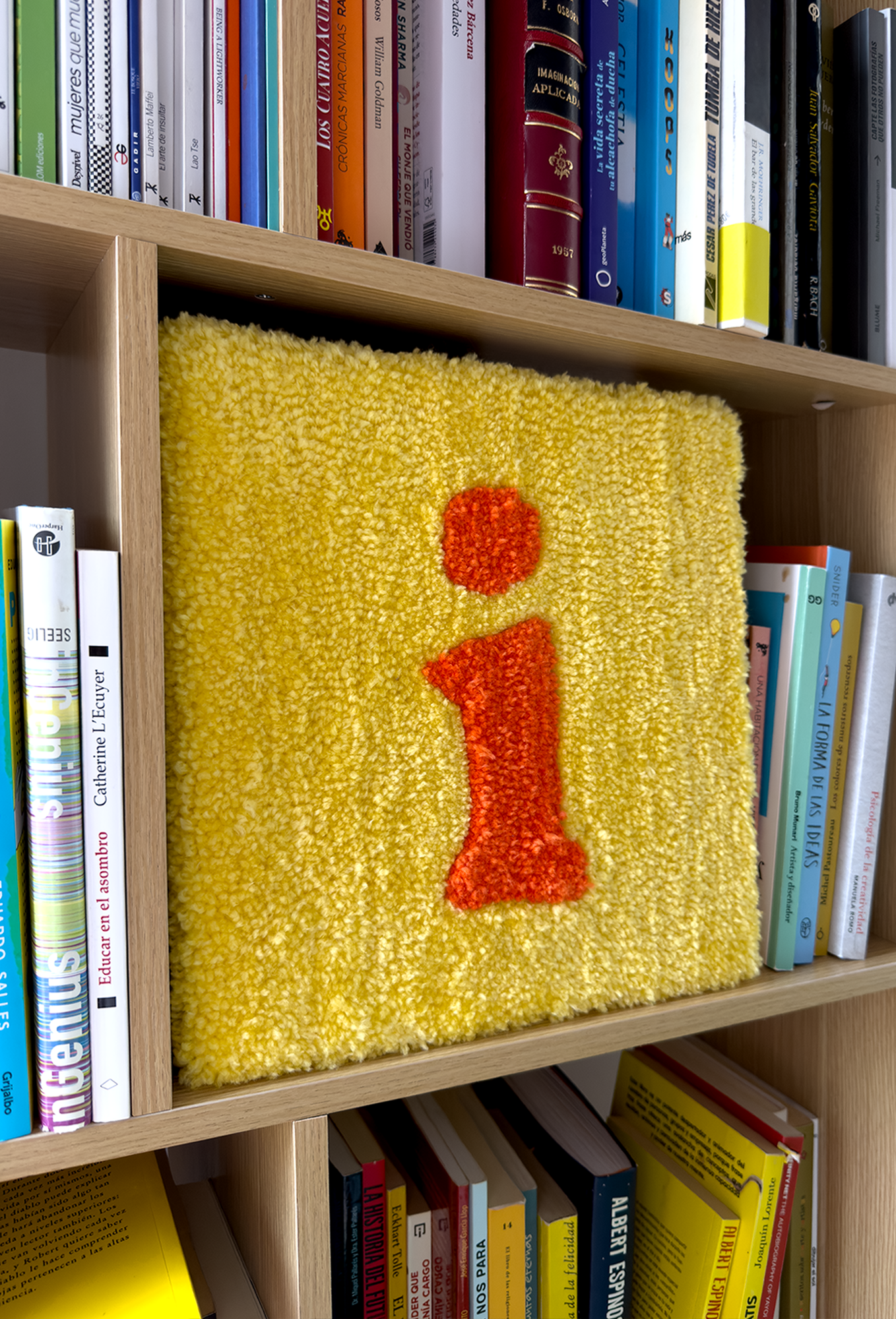 i de incrustar en estantería un tapiz talla M