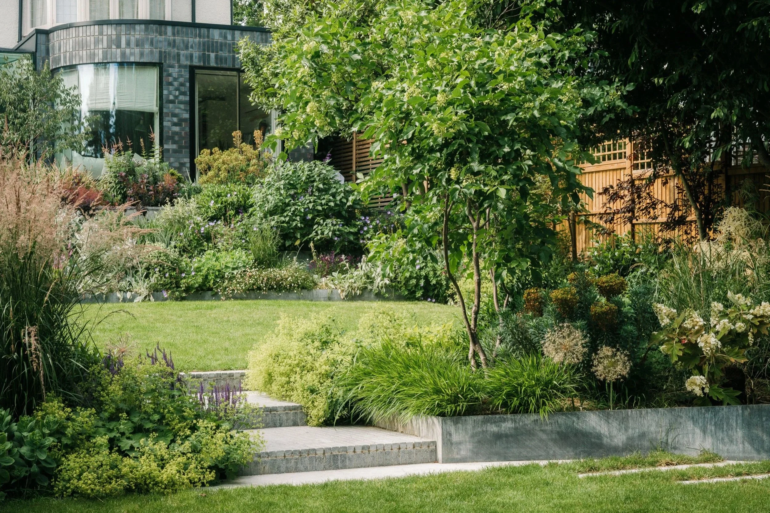 Quietly+Sourced-Lottie+Delamain-Landscape+designer-studio-Somerset+2.jpg