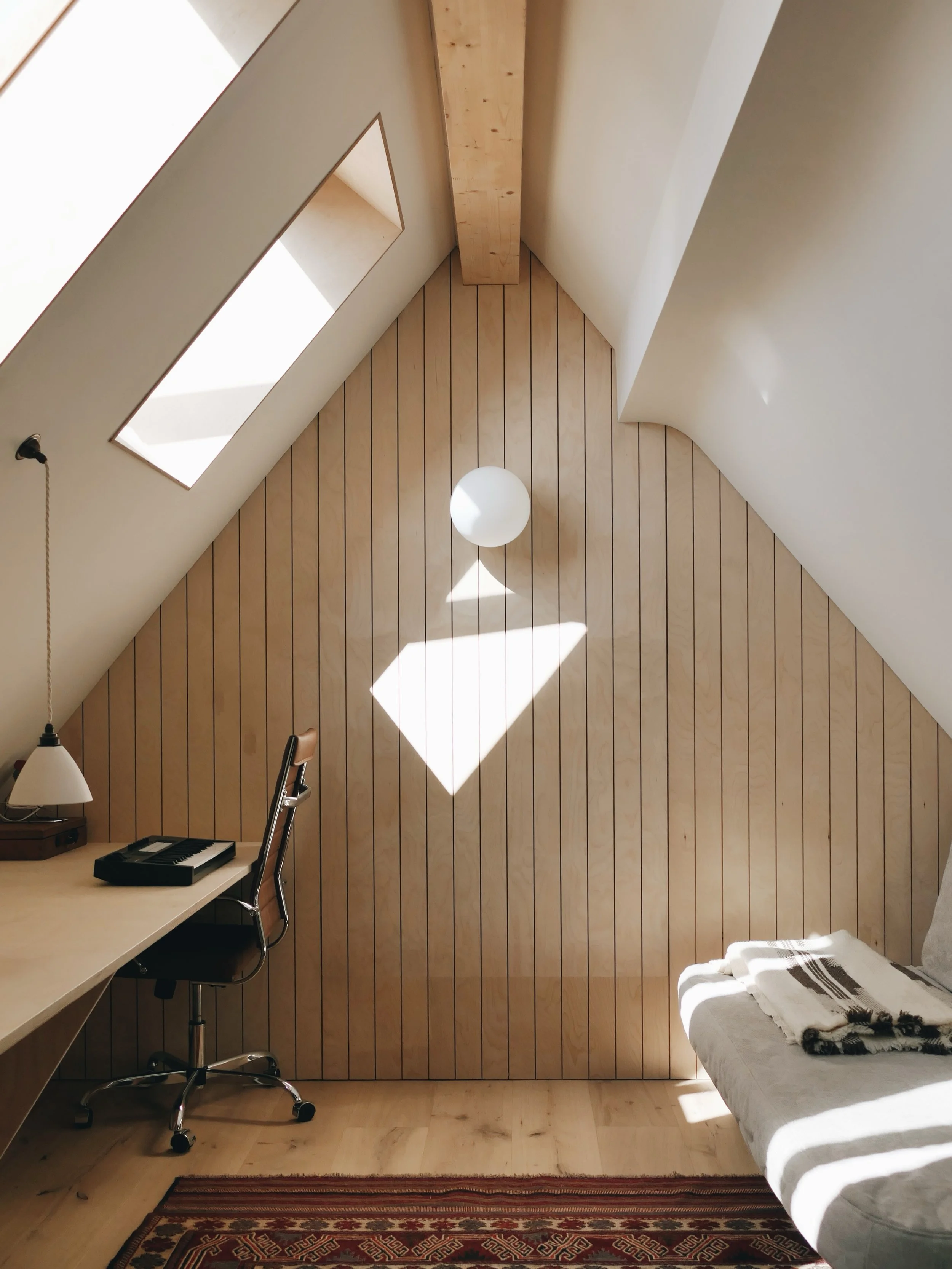 Teaser of our first QS residential feature for our tabloid coming out end of October. Looking forward to sharing more.

#quietlysourced #architecture #archlovers #beachhouse #southbourne