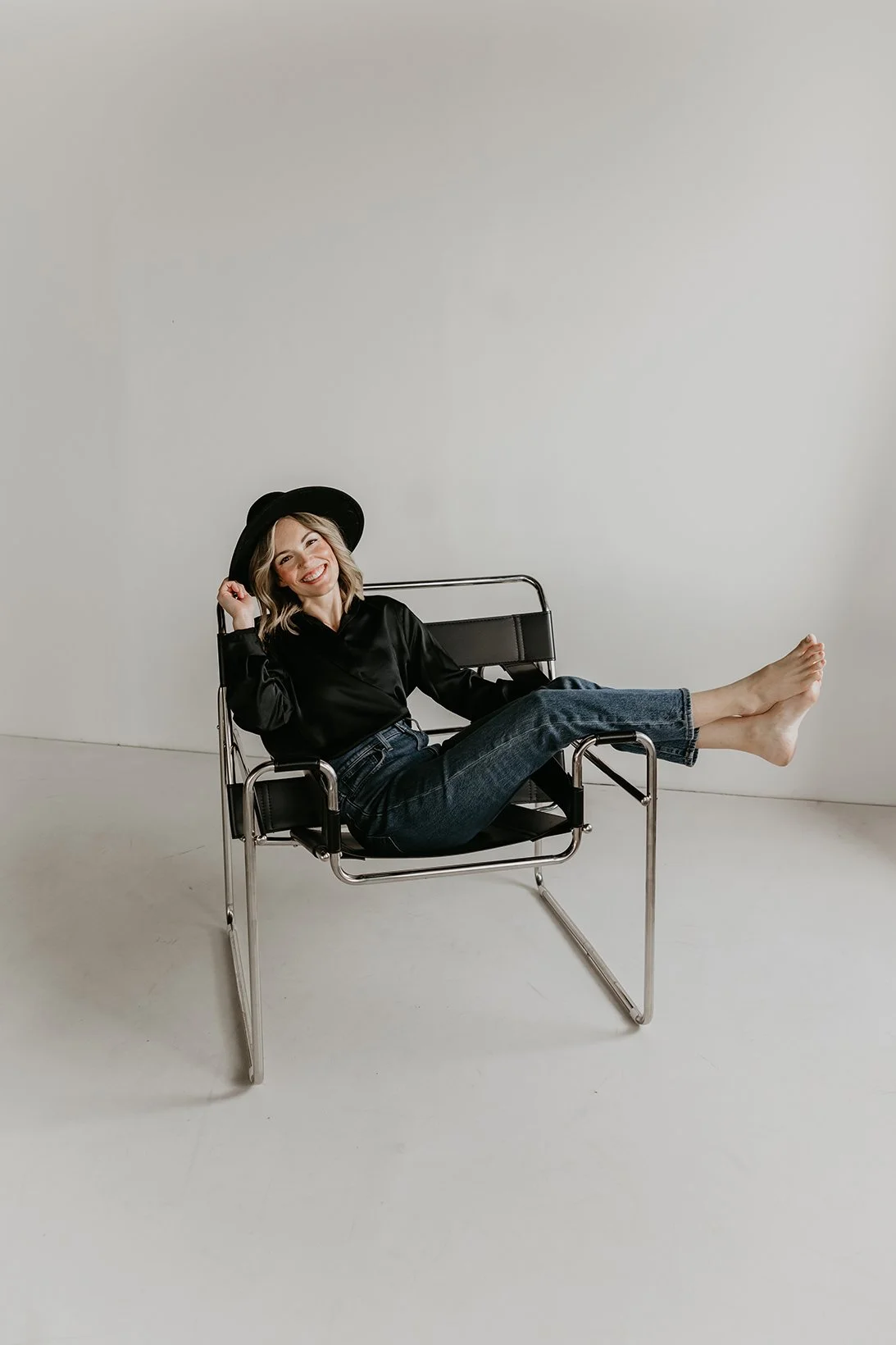 kirsten johnson-founder-design-and-marketing-company-arizona-reverie-creative-agency-san-tan-valley_chair@0.3x.jpg
