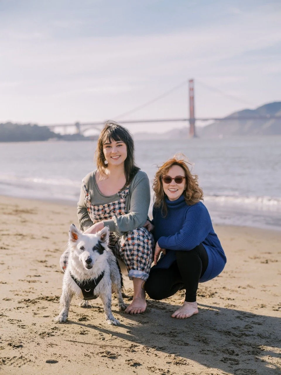 holistic-financial-advisor-and-family-in-front-of-golden-gate-bridge-in-san-francisco