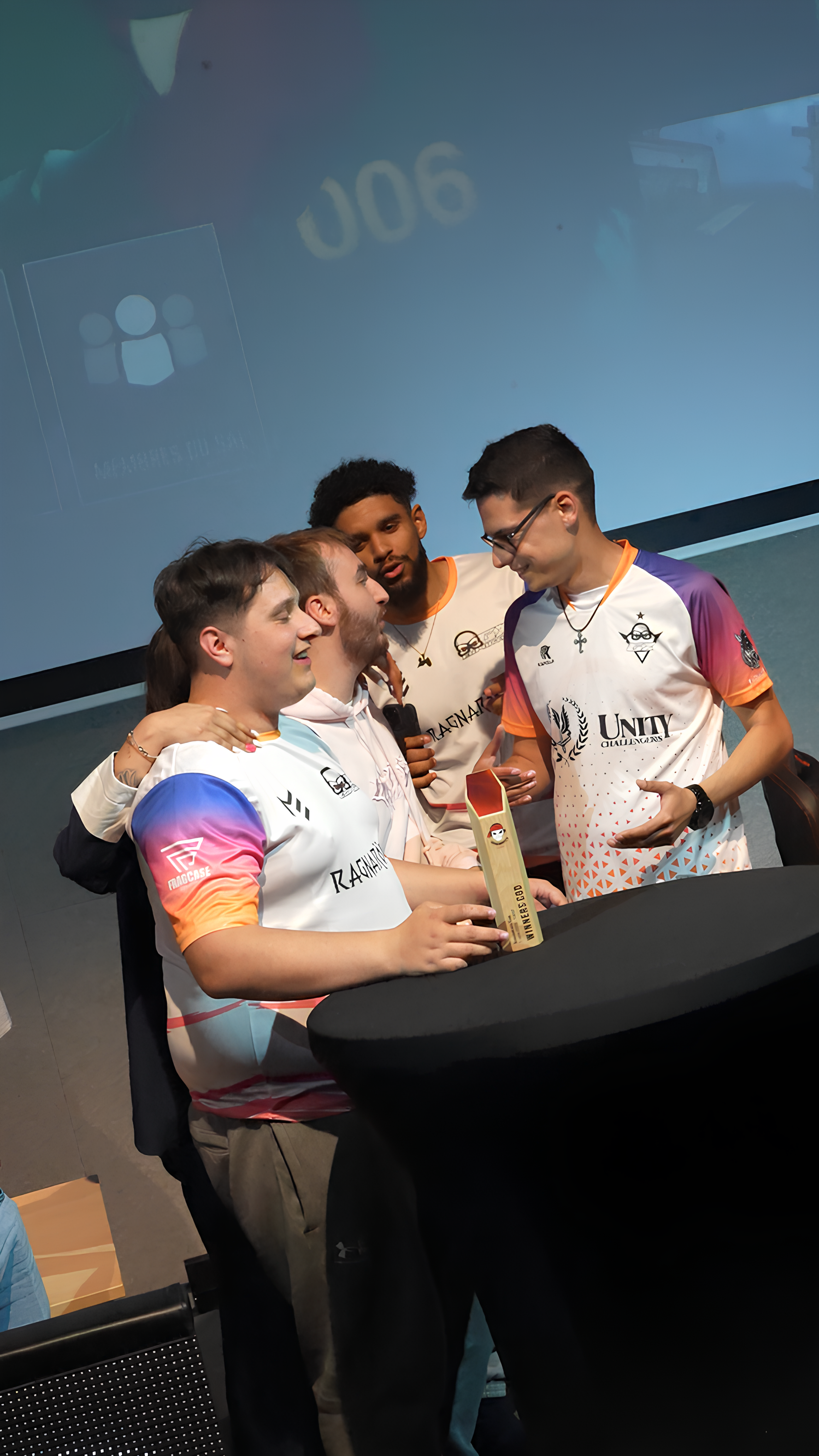 VICTOIRE TEAM GX SCOUNDRELS 2.png