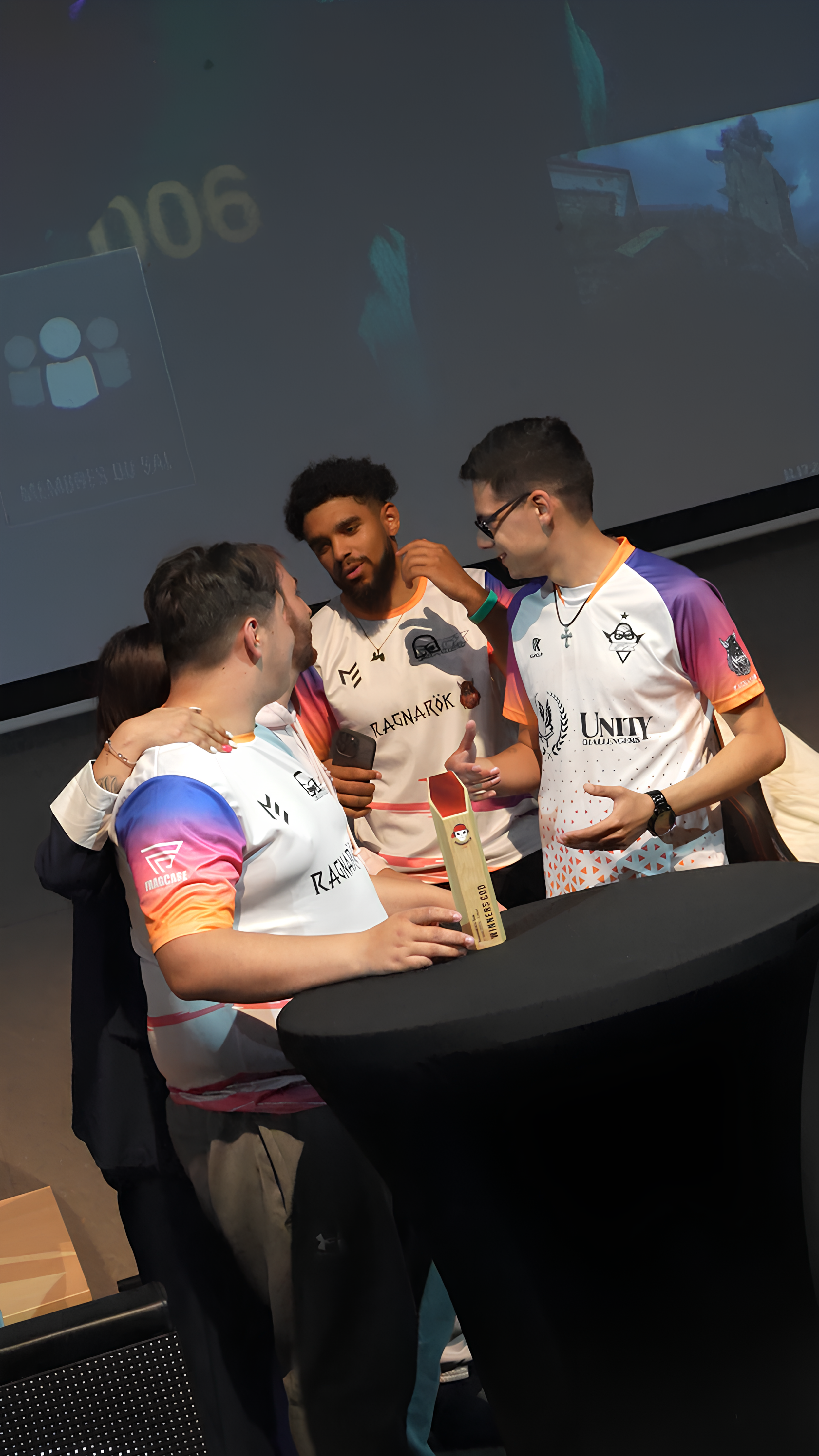 VICTOIRE TEAM GX SCOUNDRELS 3.png