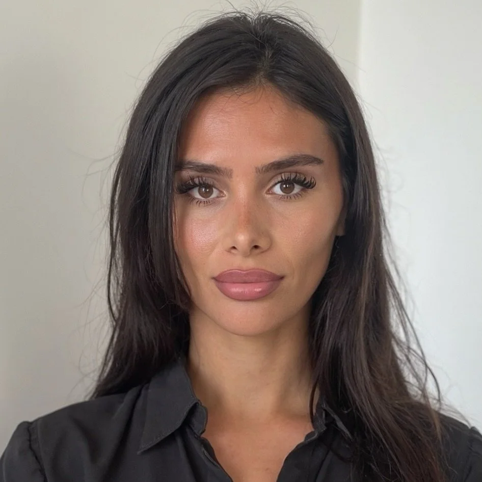 Anna Headshot 1.jpeg